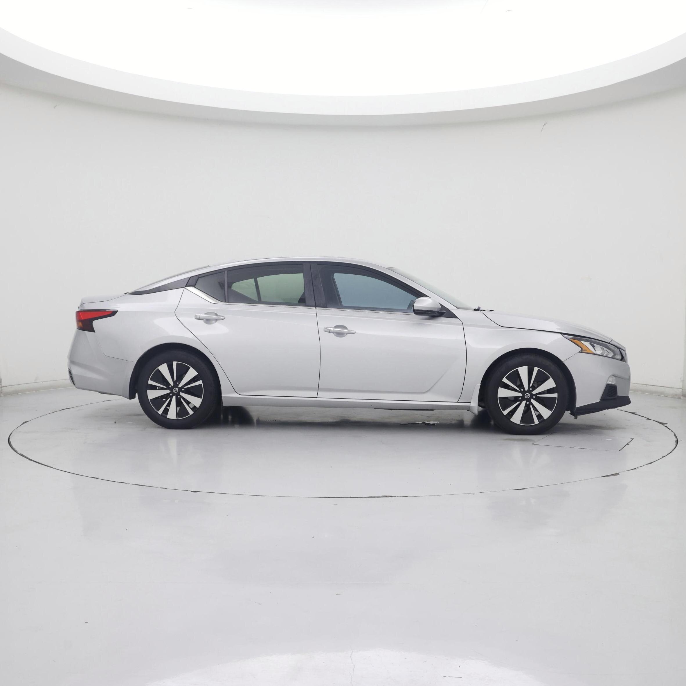 Thumbnail: 2021 Nissan Altima - 7