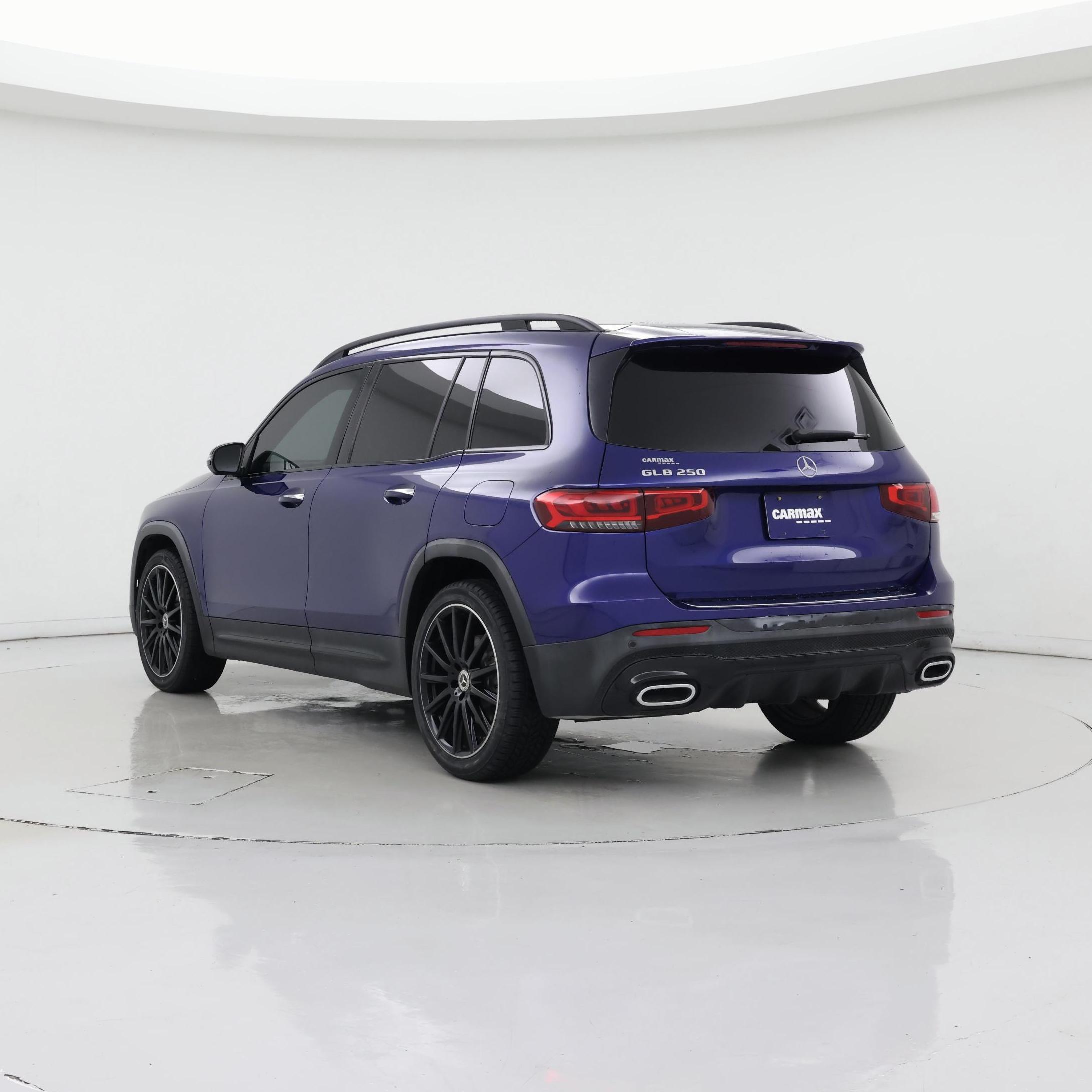 Thumbnail: 2022 Mercedes-Benz GLB - 2