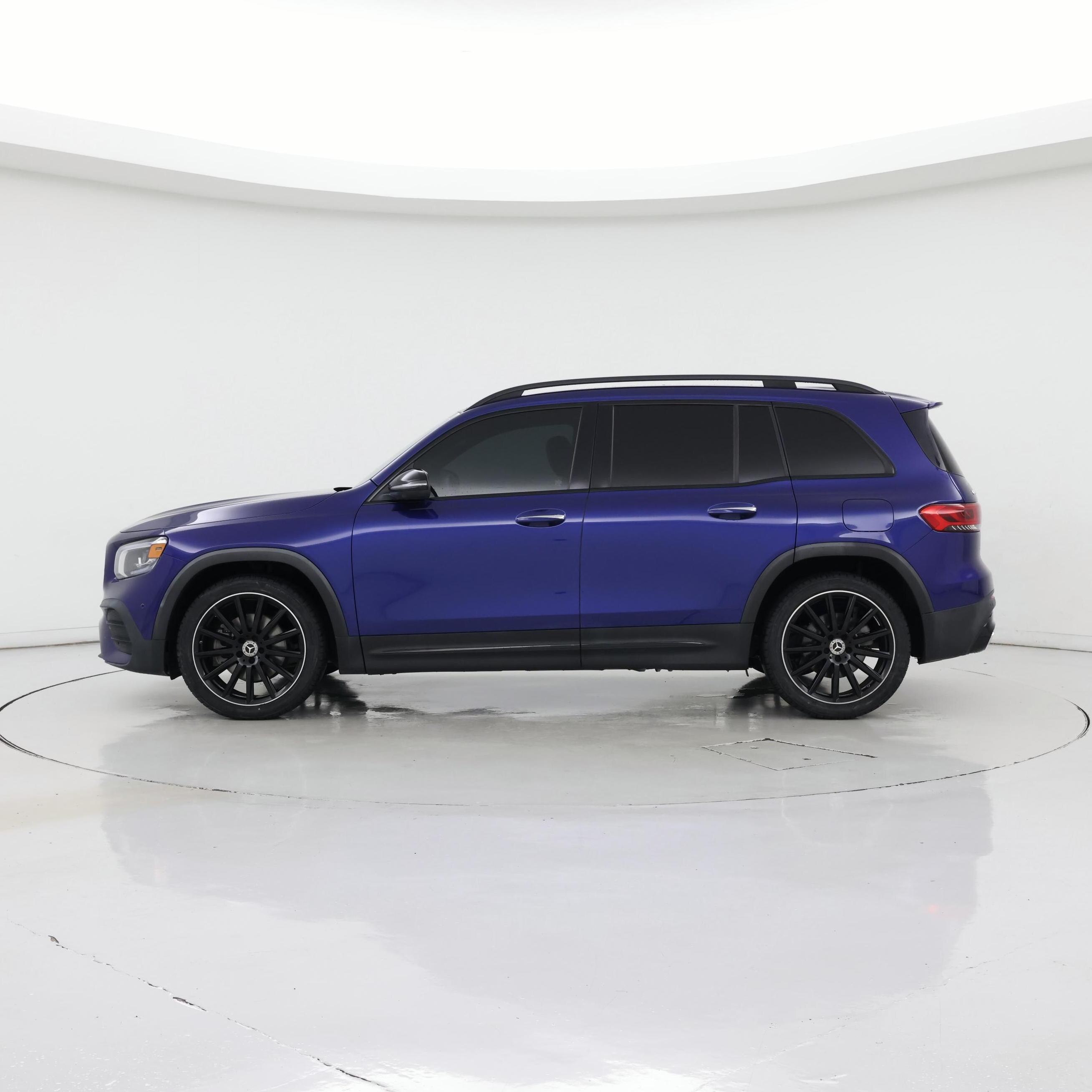 Thumbnail: 2022 Mercedes-Benz GLB - 3