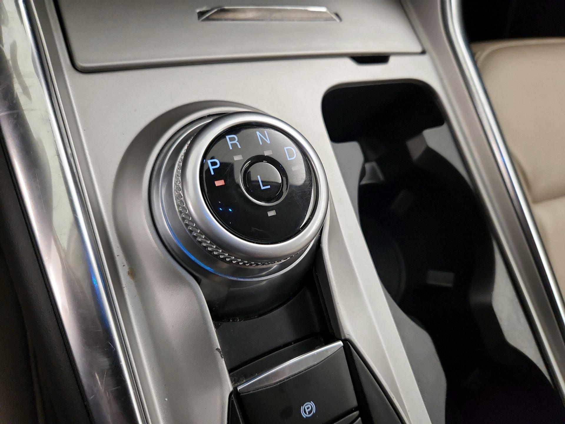 Thumbnail: 2023 Ford Explorer - 17