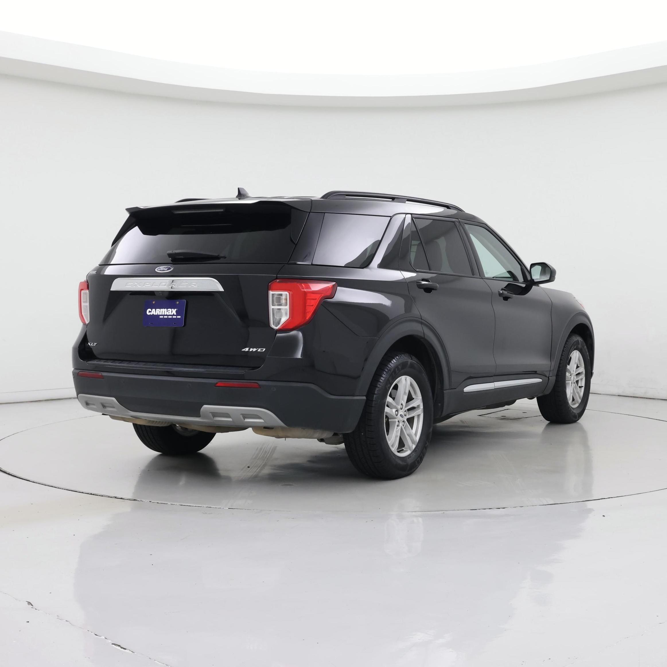 Thumbnail: 2023 Ford Explorer - 8