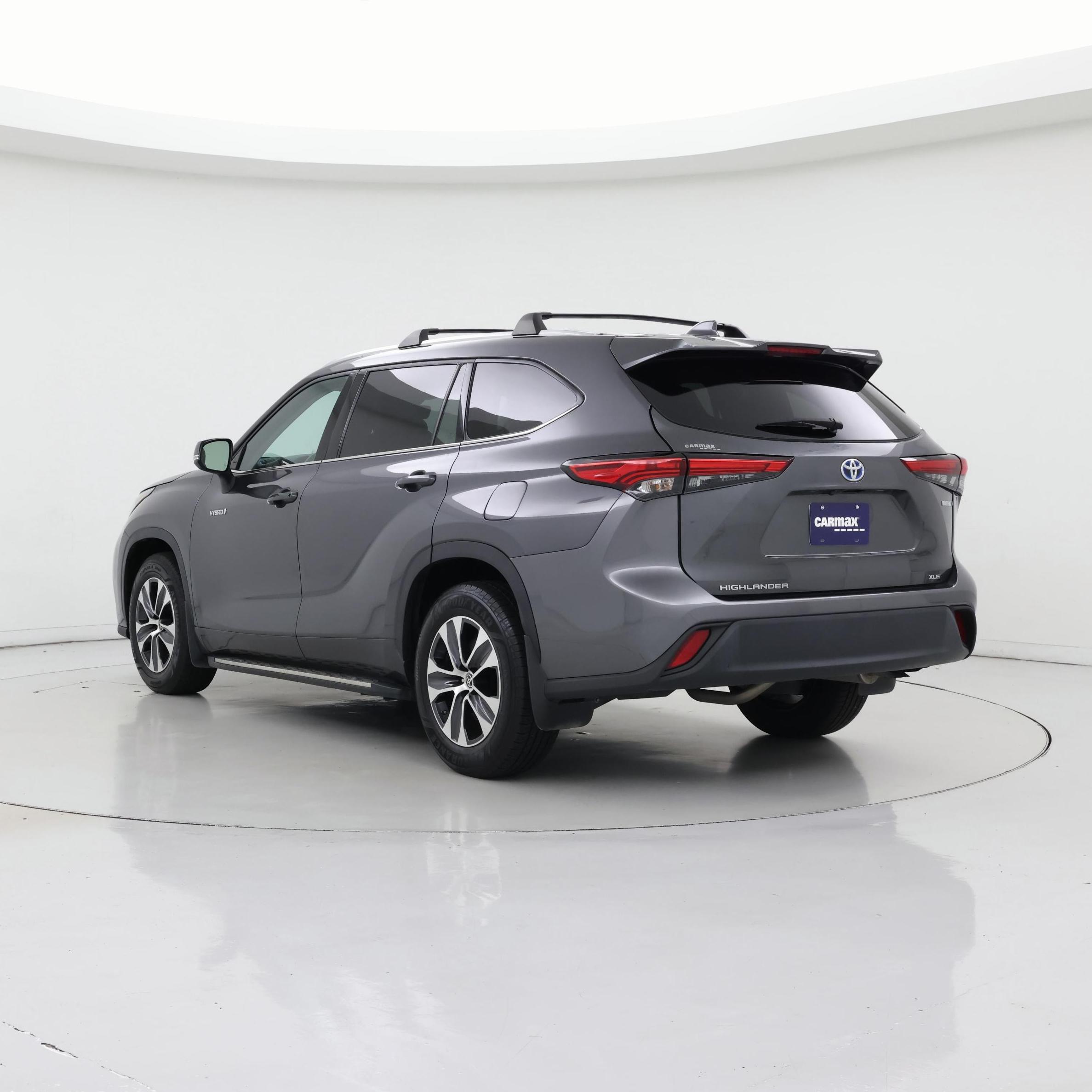 Thumbnail: 2021 Toyota Highlander - 2