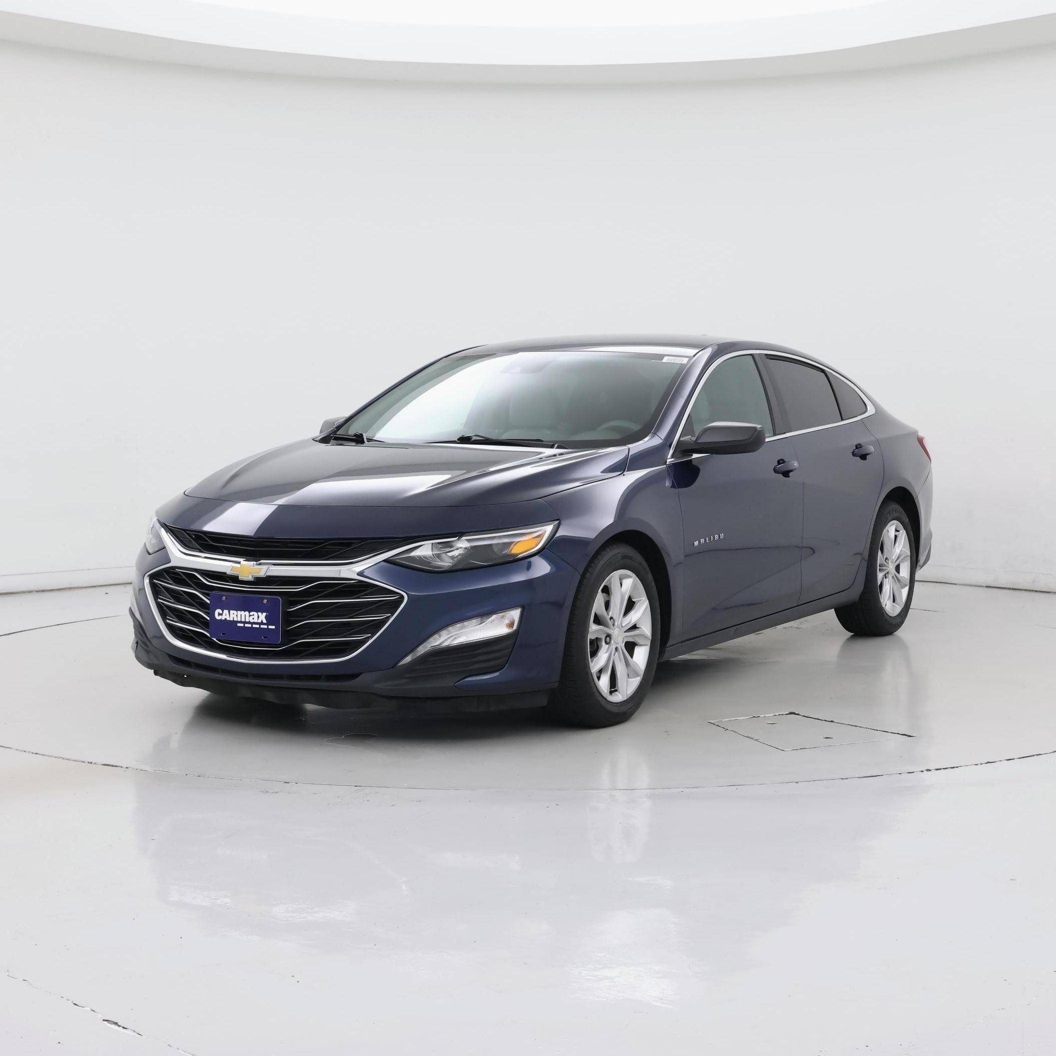 Thumbnail: 2021 Chevrolet Malibu - 4