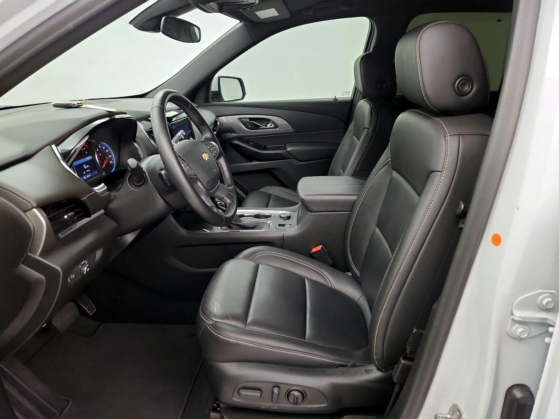 Thumbnail: 2023 Chevrolet Traverse - 11