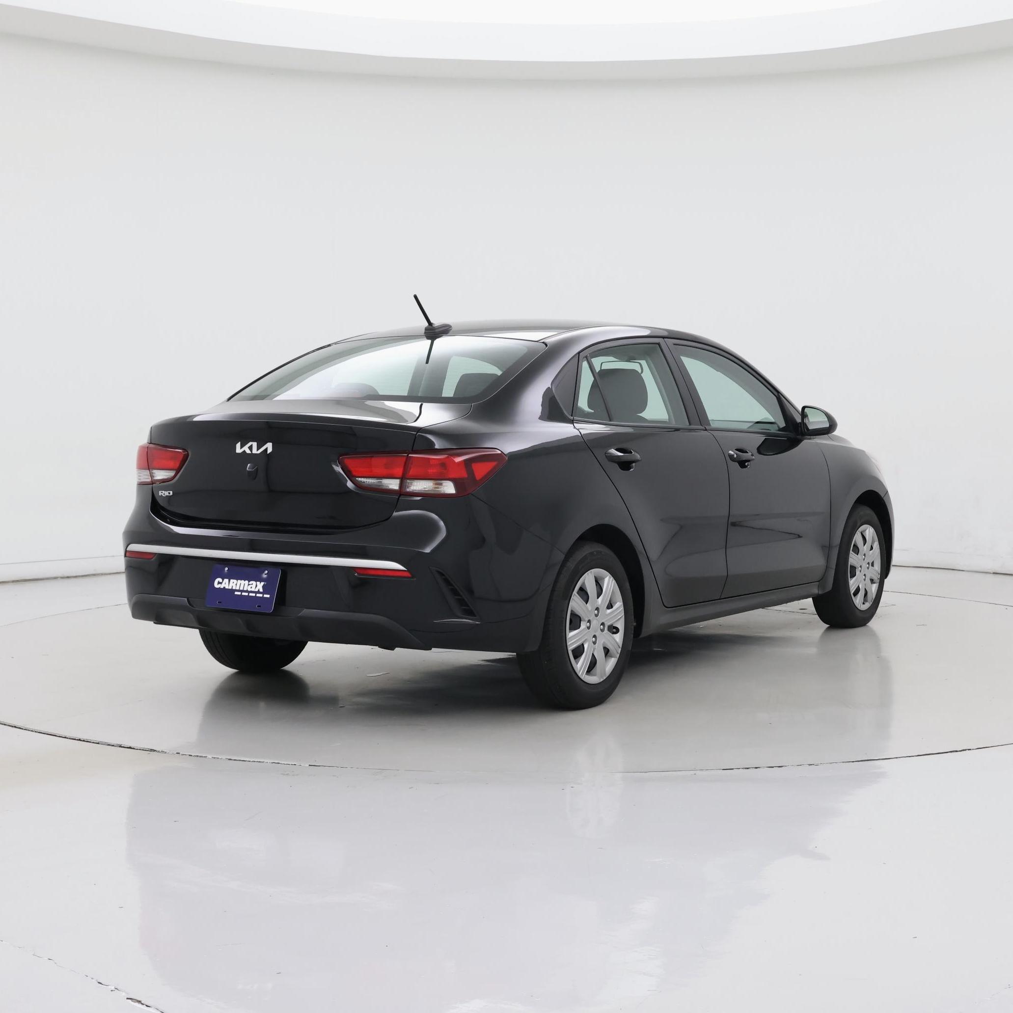 Thumbnail: 2022 Kia Rio - 8