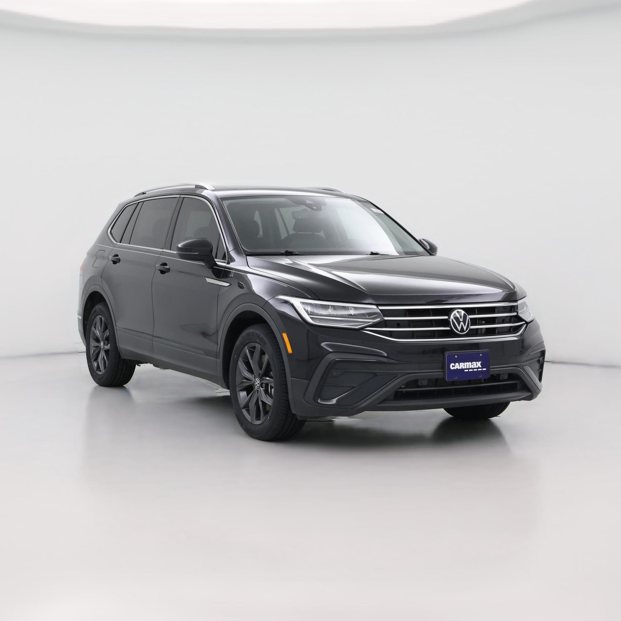 Thumbnail: 2022 Volkswagen Tiguan - 1