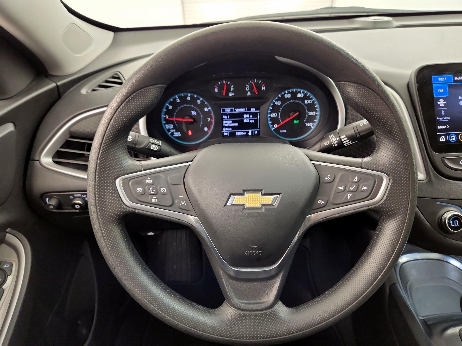 Thumbnail: 2023 Chevrolet Malibu - 10