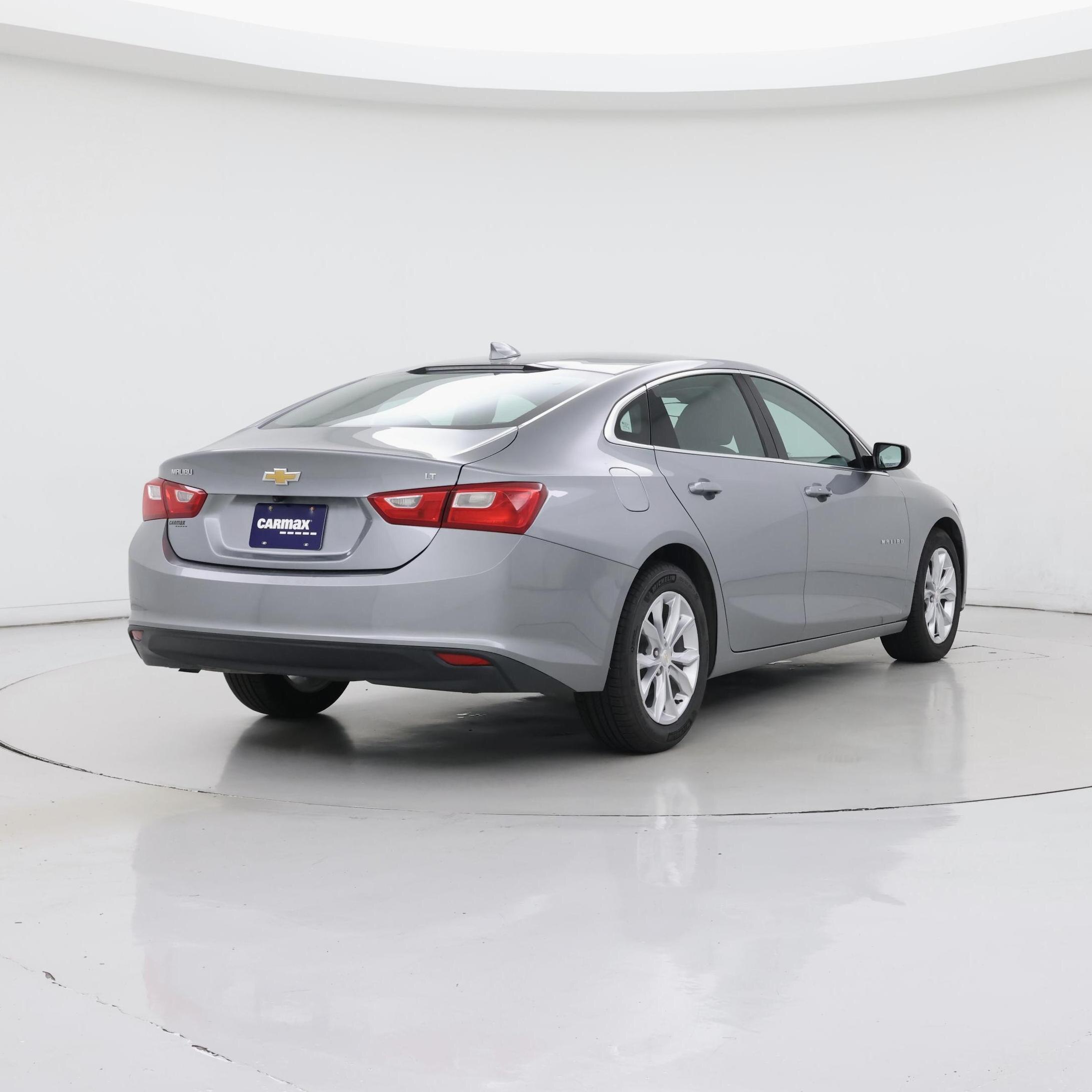 Thumbnail: 2023 Chevrolet Malibu - 8