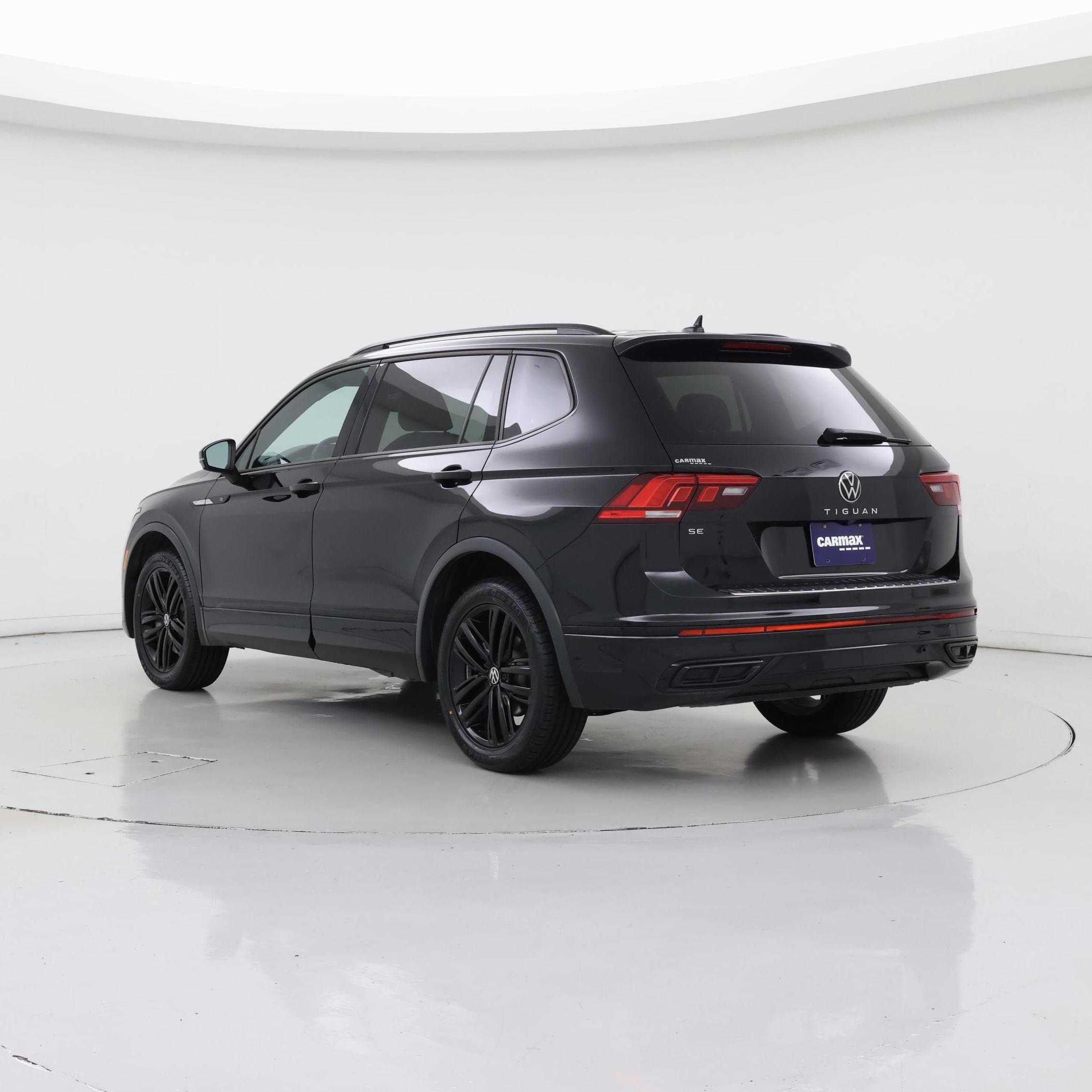 Thumbnail: 2022 Volkswagen Tiguan - 2