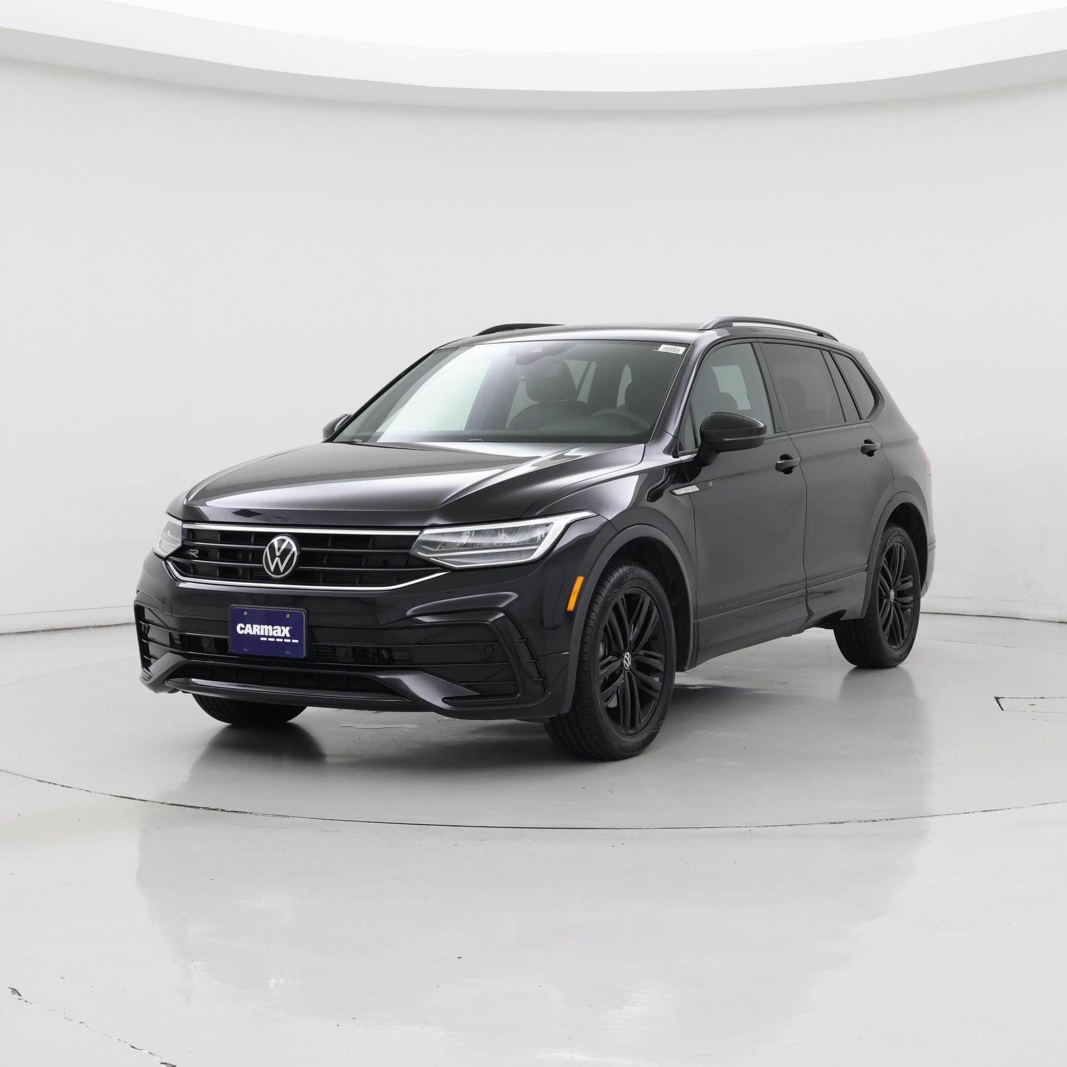 Thumbnail: 2022 Volkswagen Tiguan - 4
