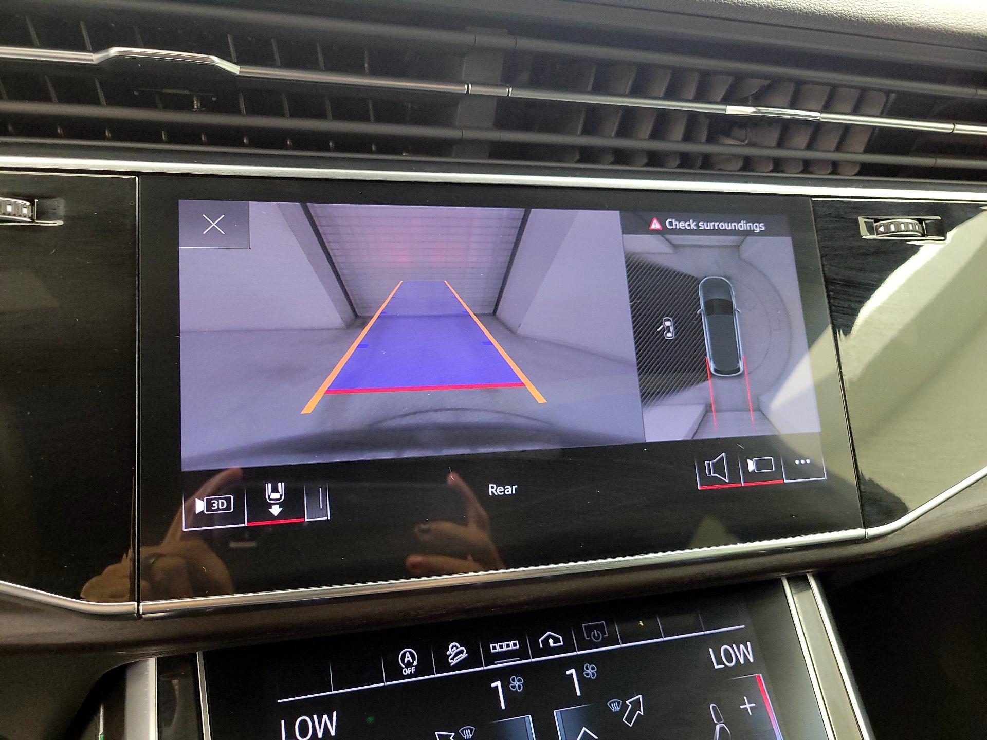 Thumbnail: 2023 Audi Q7 - 15