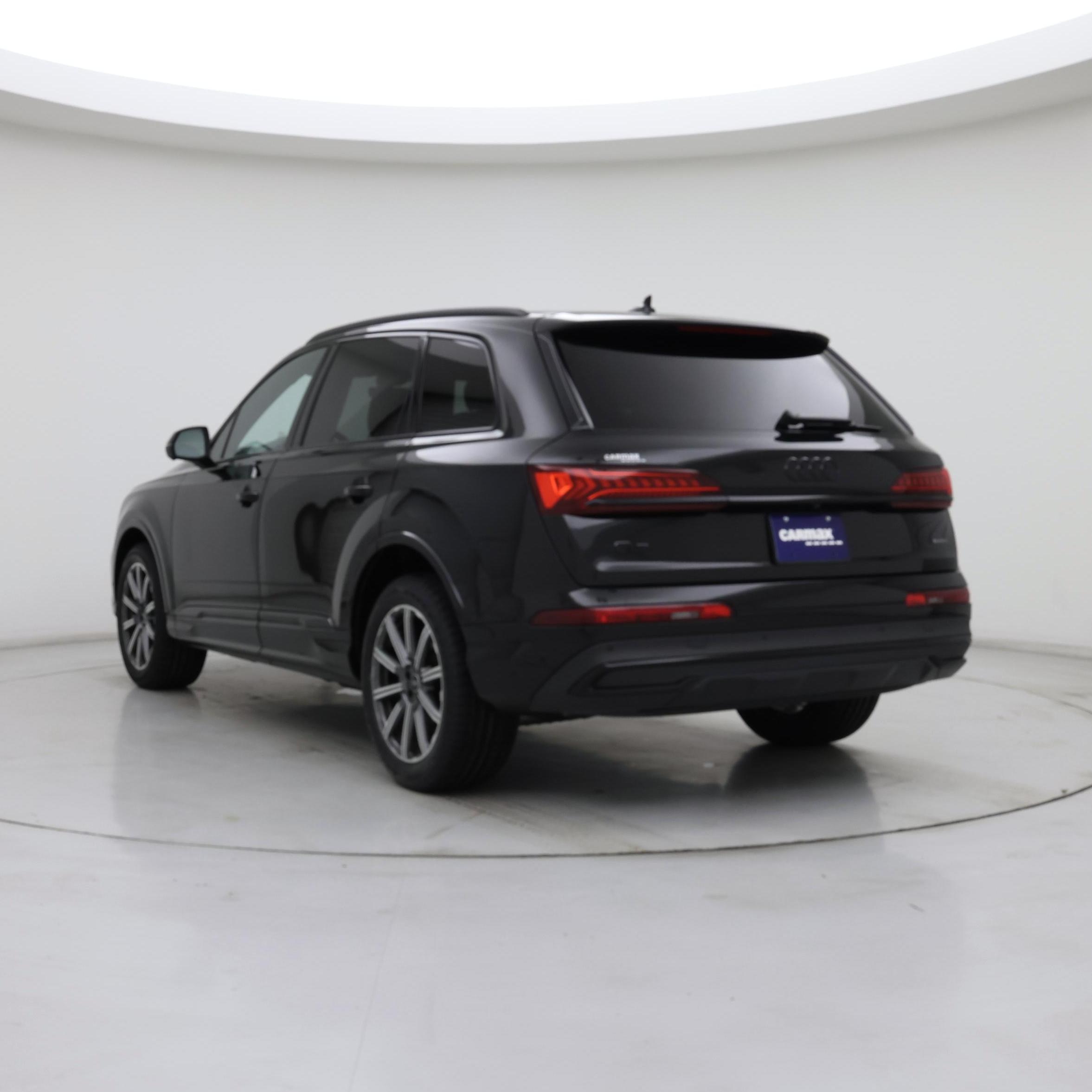 Thumbnail: 2023 Audi Q7 - 2