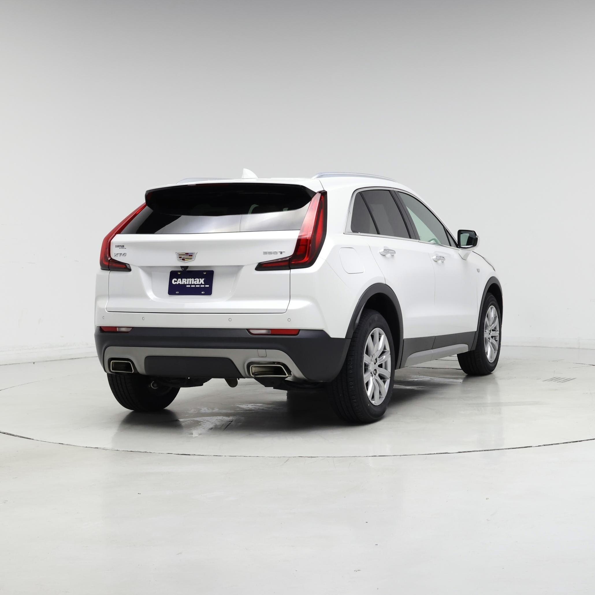 Thumbnail: 2023 Cadillac XT4 - 8