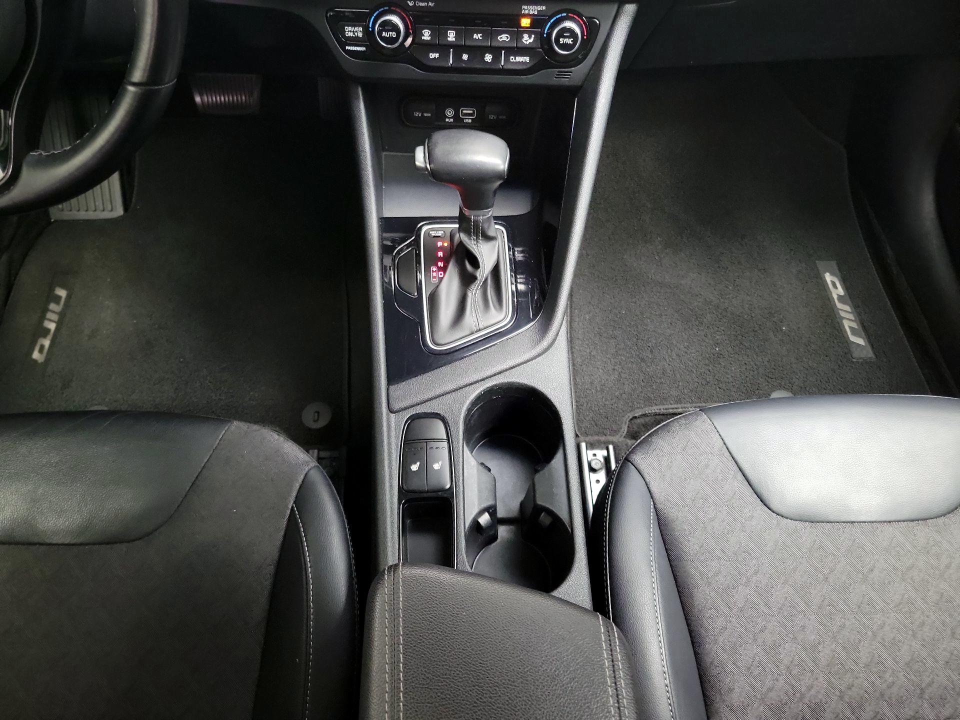 Thumbnail: 2018 Kia Niro - 17