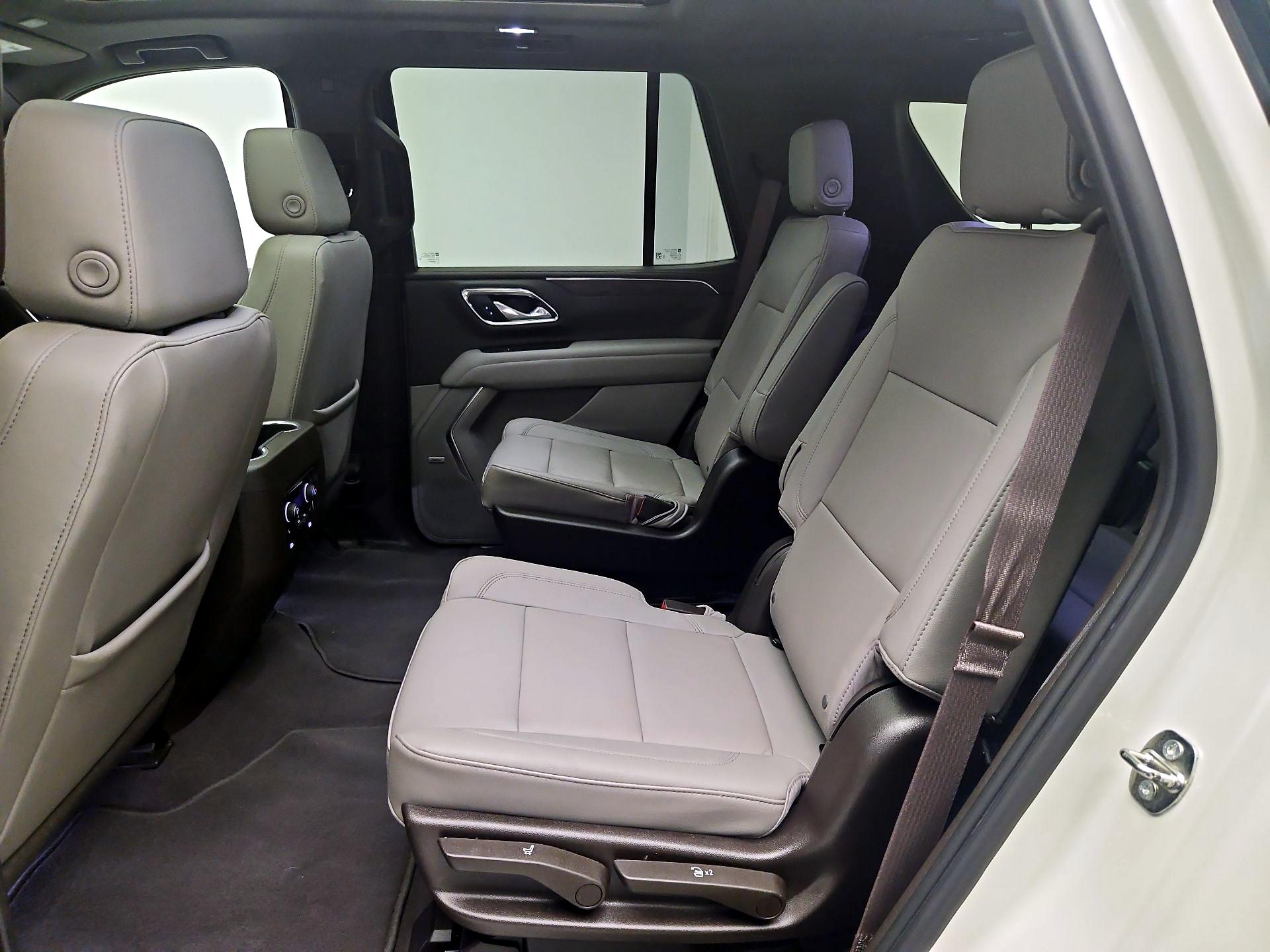 Thumbnail: 2023 Chevrolet Tahoe - 20