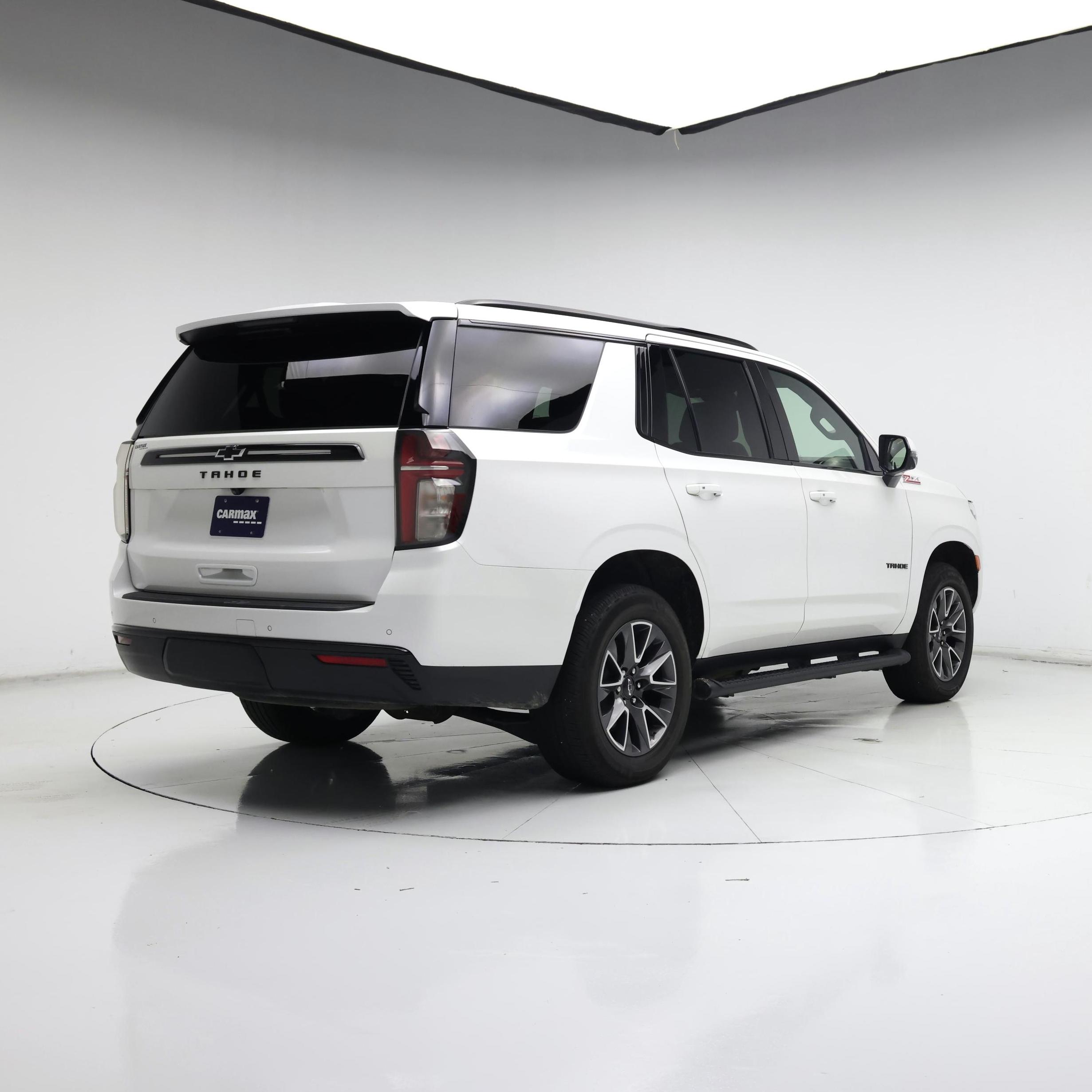Thumbnail: 2023 Chevrolet Tahoe - 8