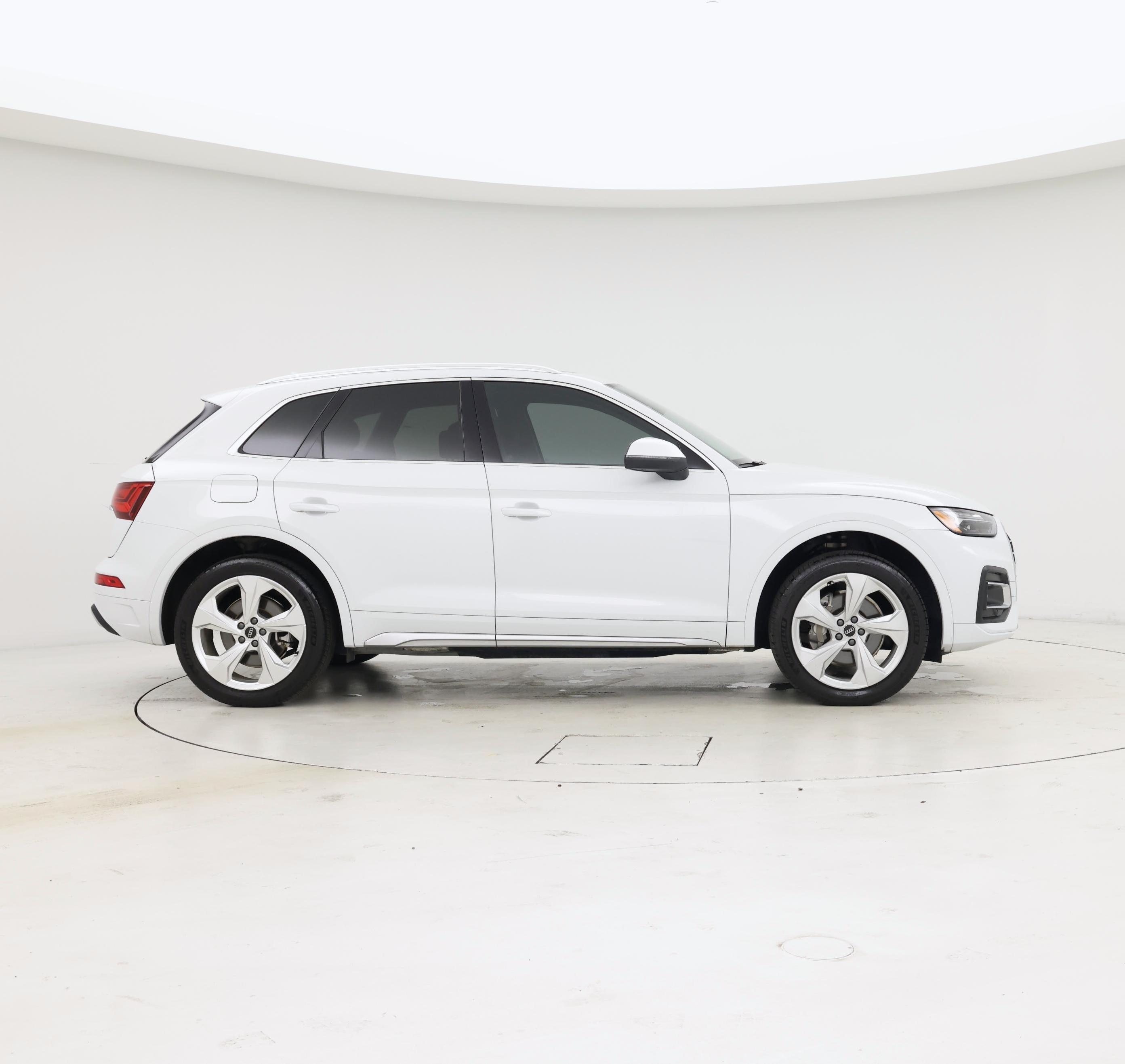Thumbnail: 2021 Audi Q5 - 7