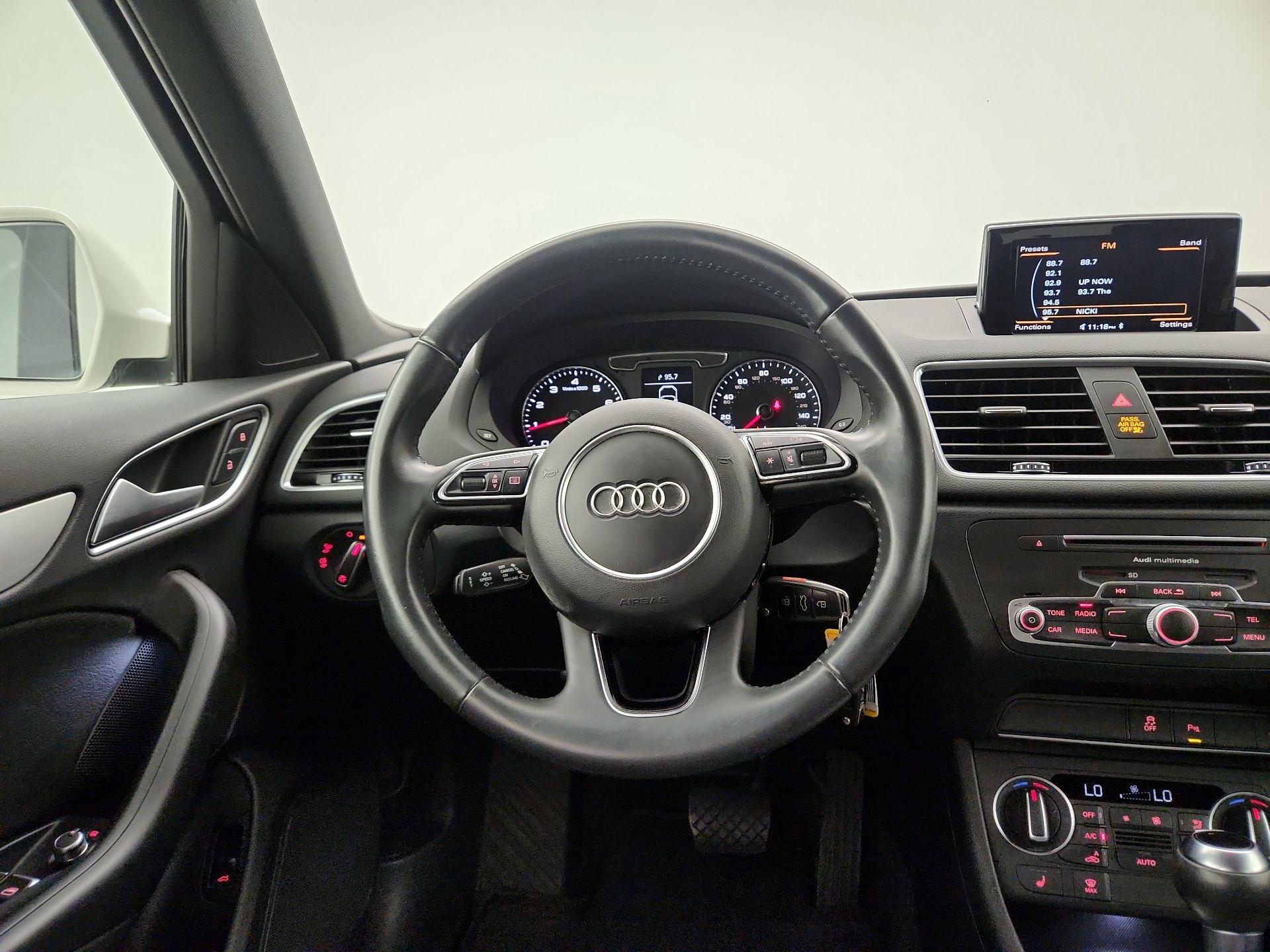 Thumbnail: 2018 Audi Q3 - 10