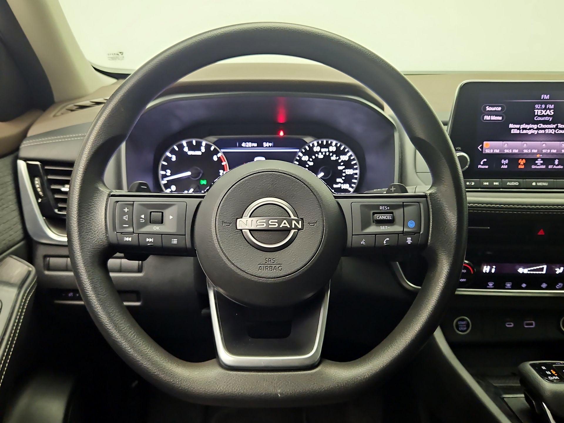 Thumbnail: 2023 Nissan Rogue - 10