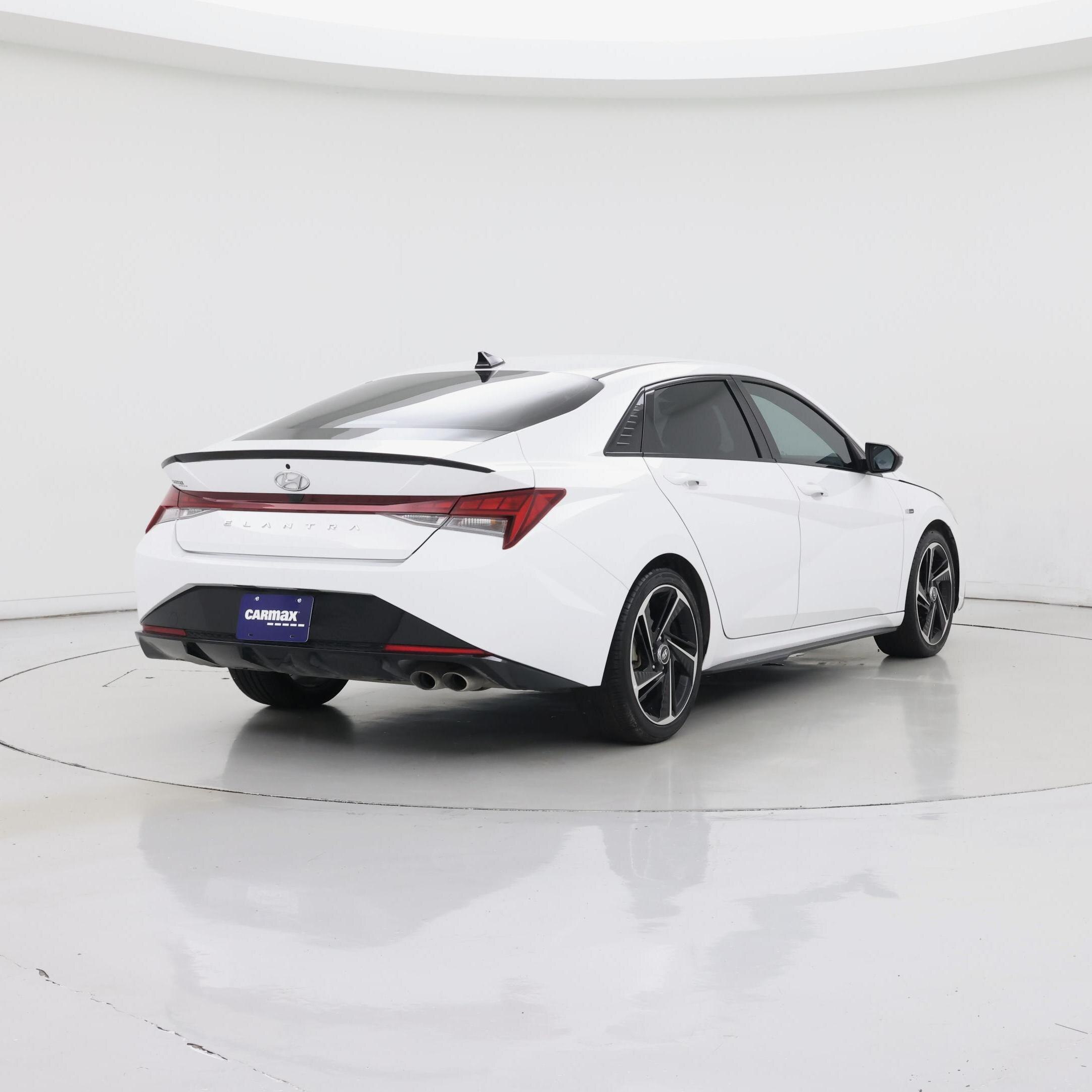 Thumbnail: 2023 Hyundai Elantra - 8