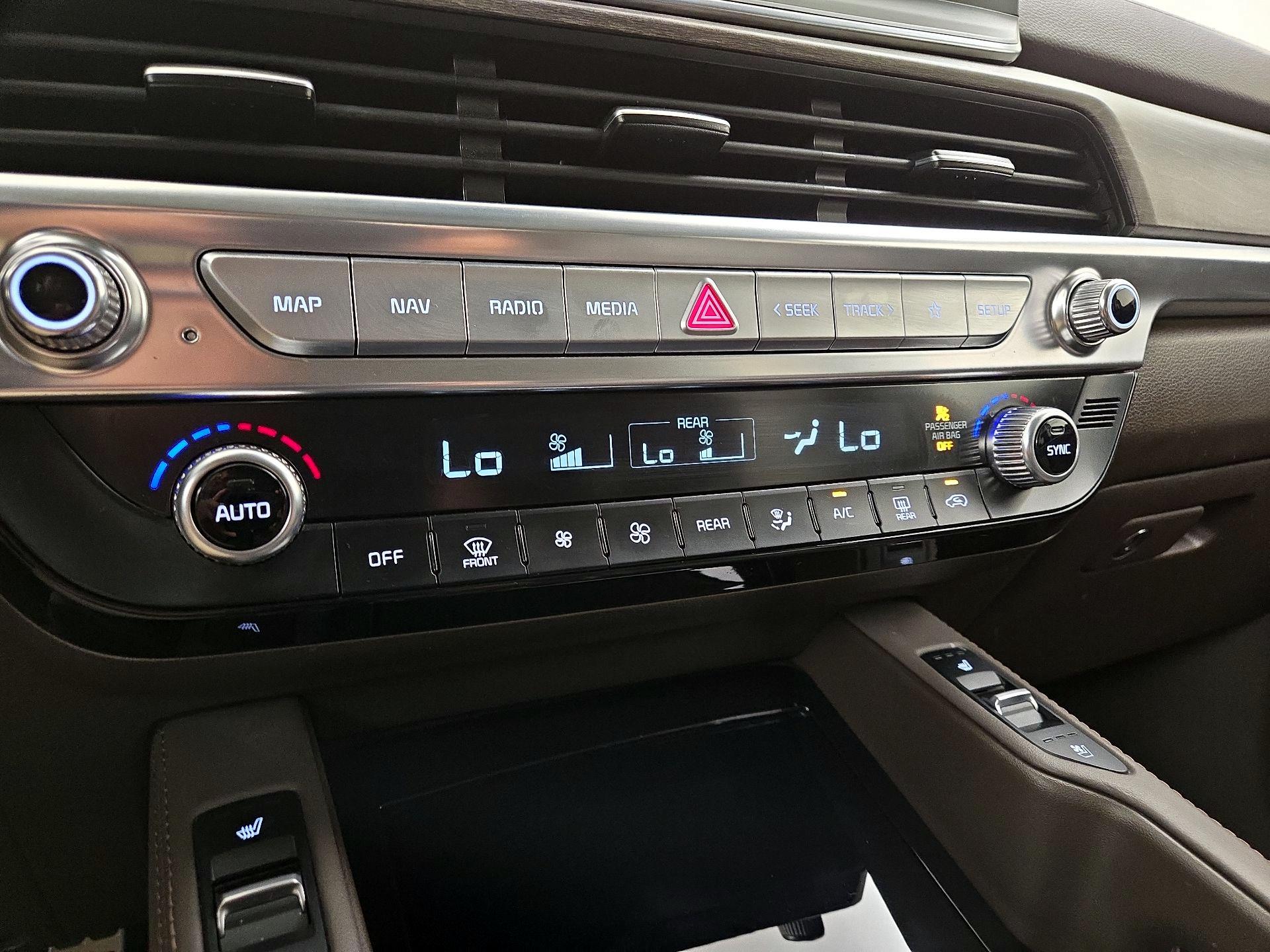 Thumbnail: 2020 Kia Telluride - 17