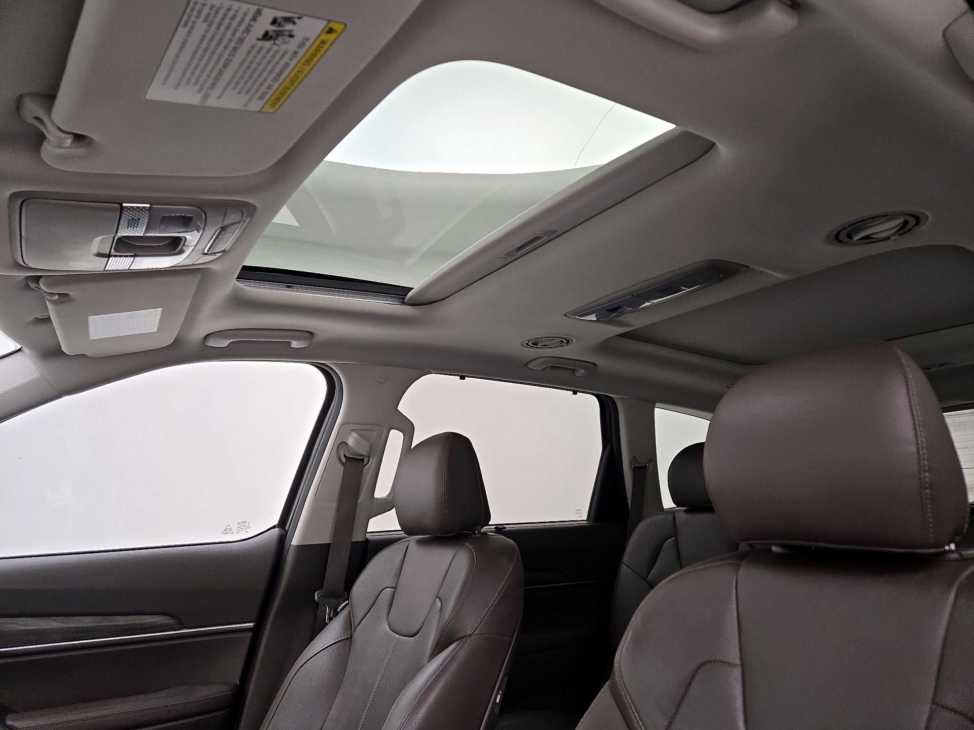 Thumbnail: 2020 Kia Telluride - 20