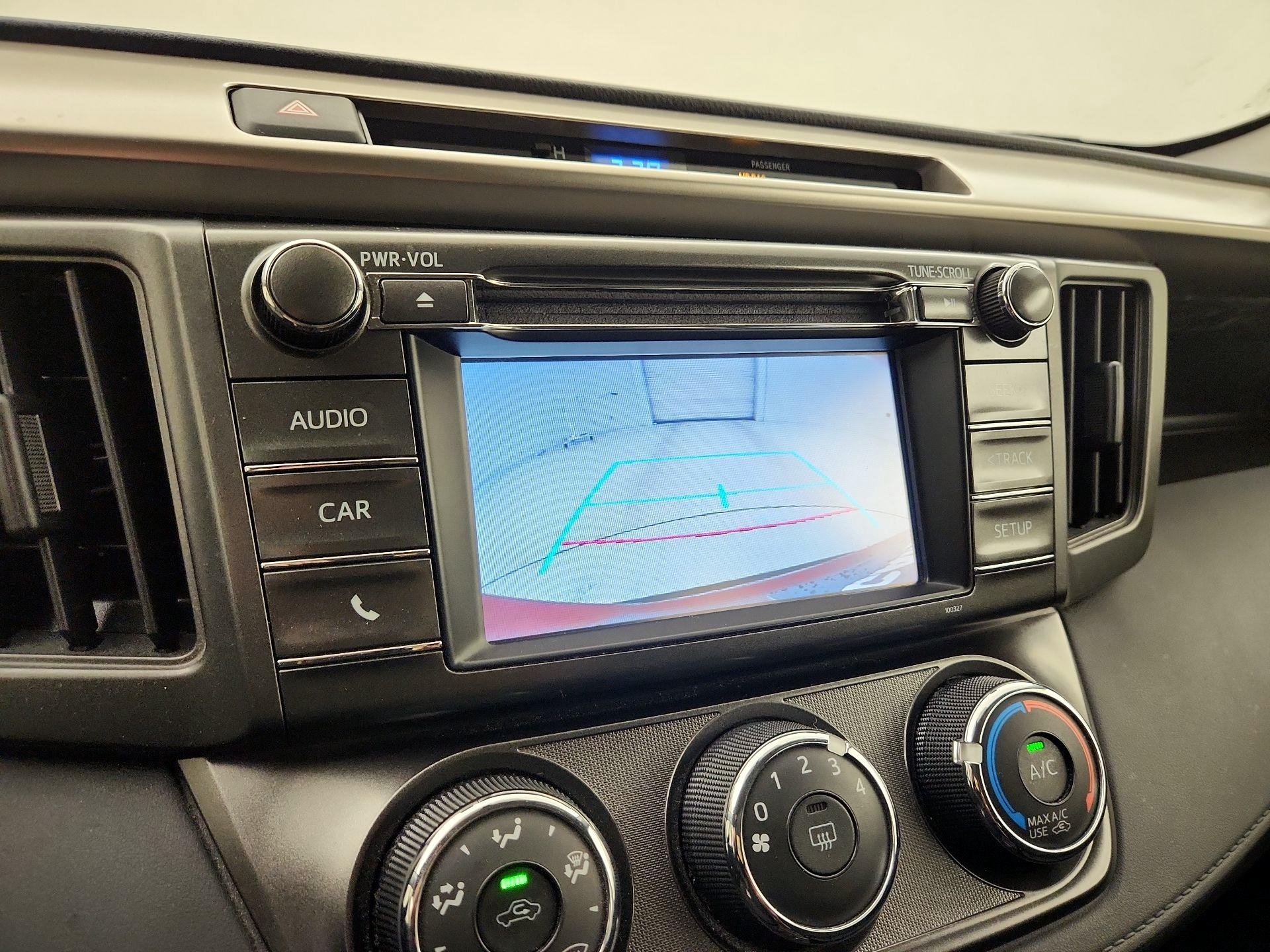 Thumbnail: 2014 Toyota RAV4 - 14