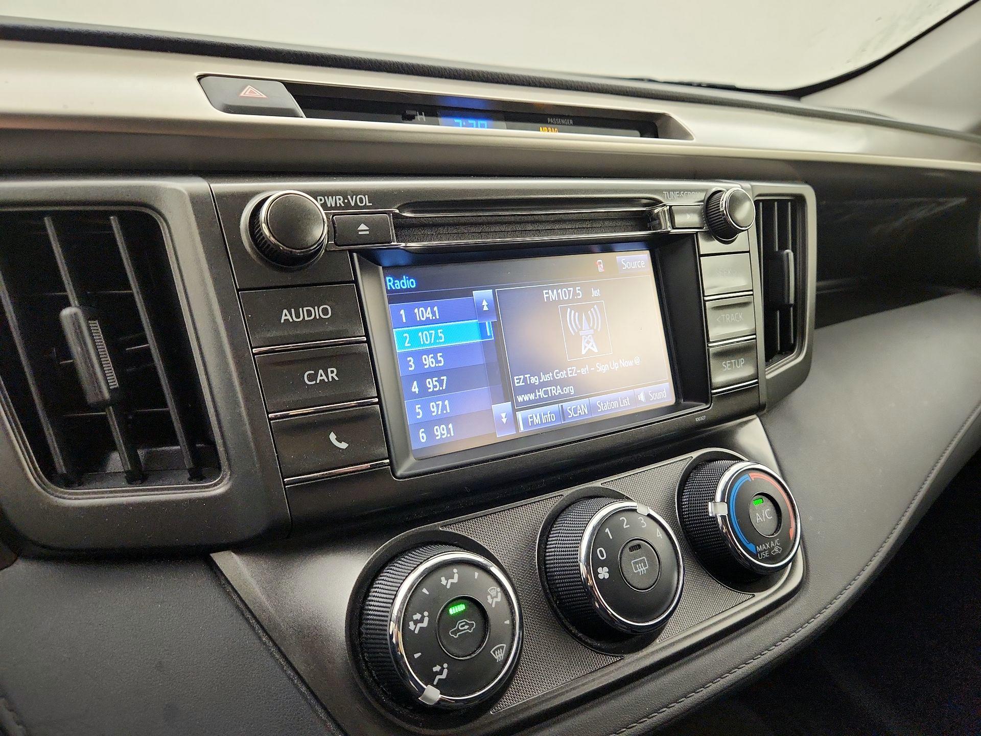Thumbnail: 2014 Toyota RAV4 - 15