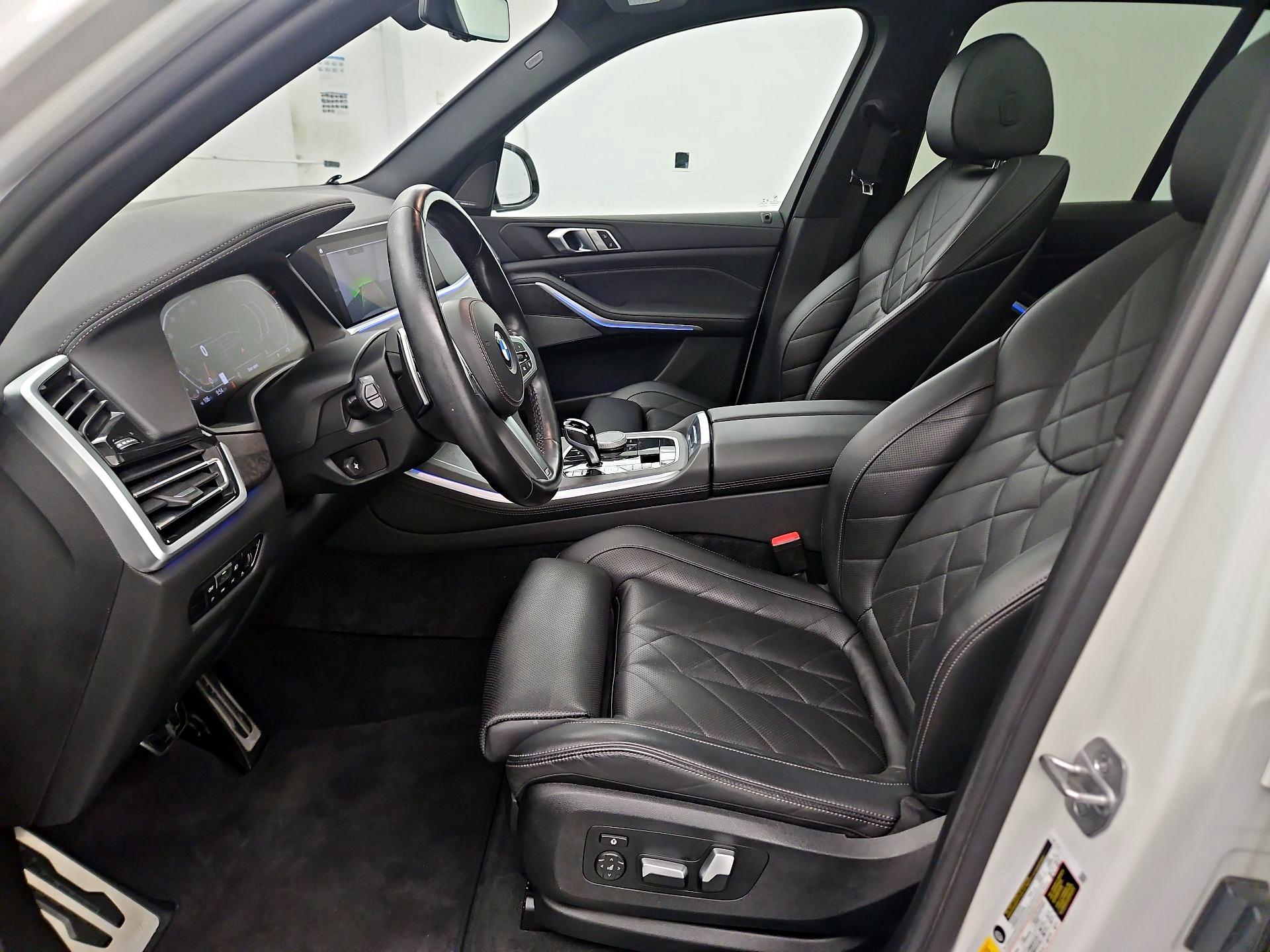 Thumbnail: 2023 BMW X5 - 11