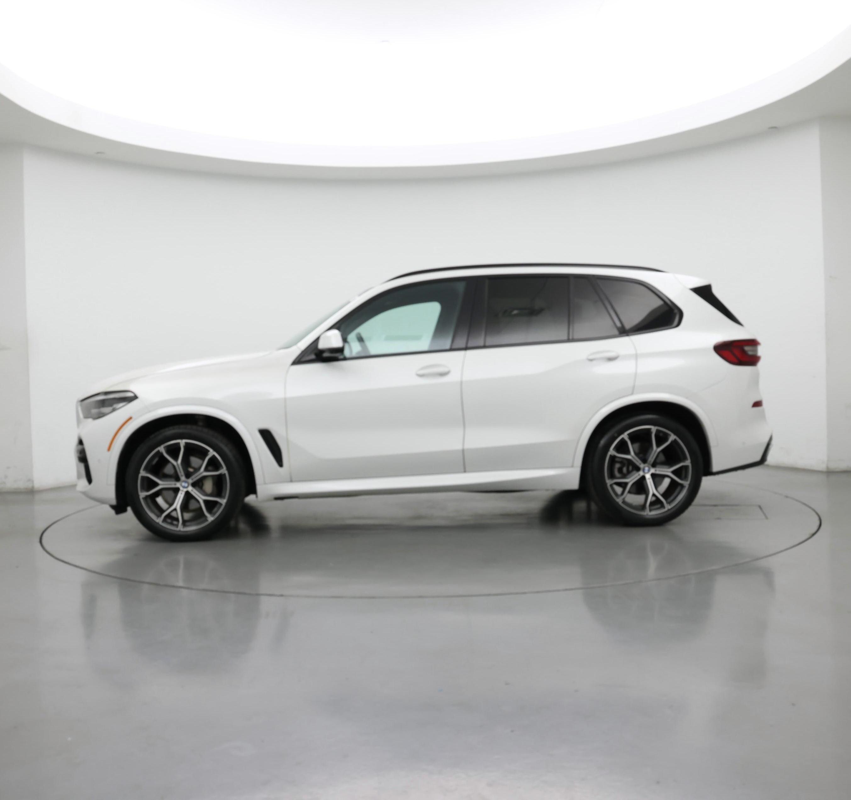 Thumbnail: 2023 BMW X5 - 3