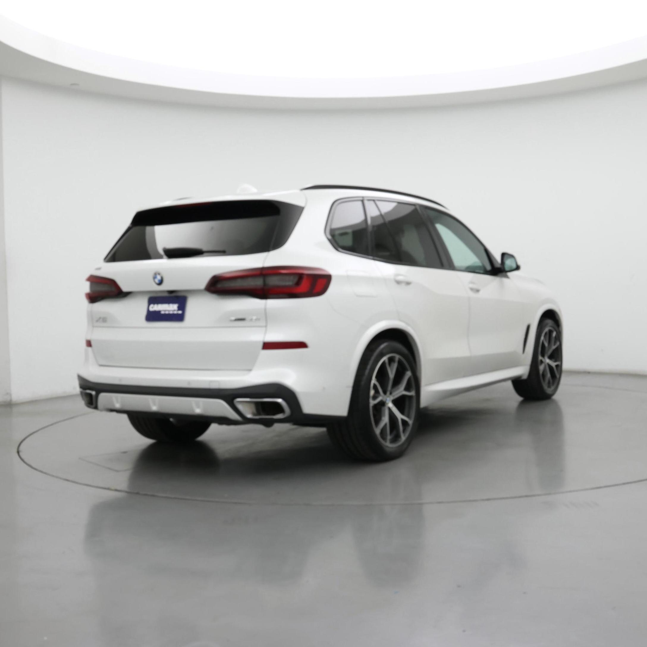 Thumbnail: 2023 BMW X5 - 8