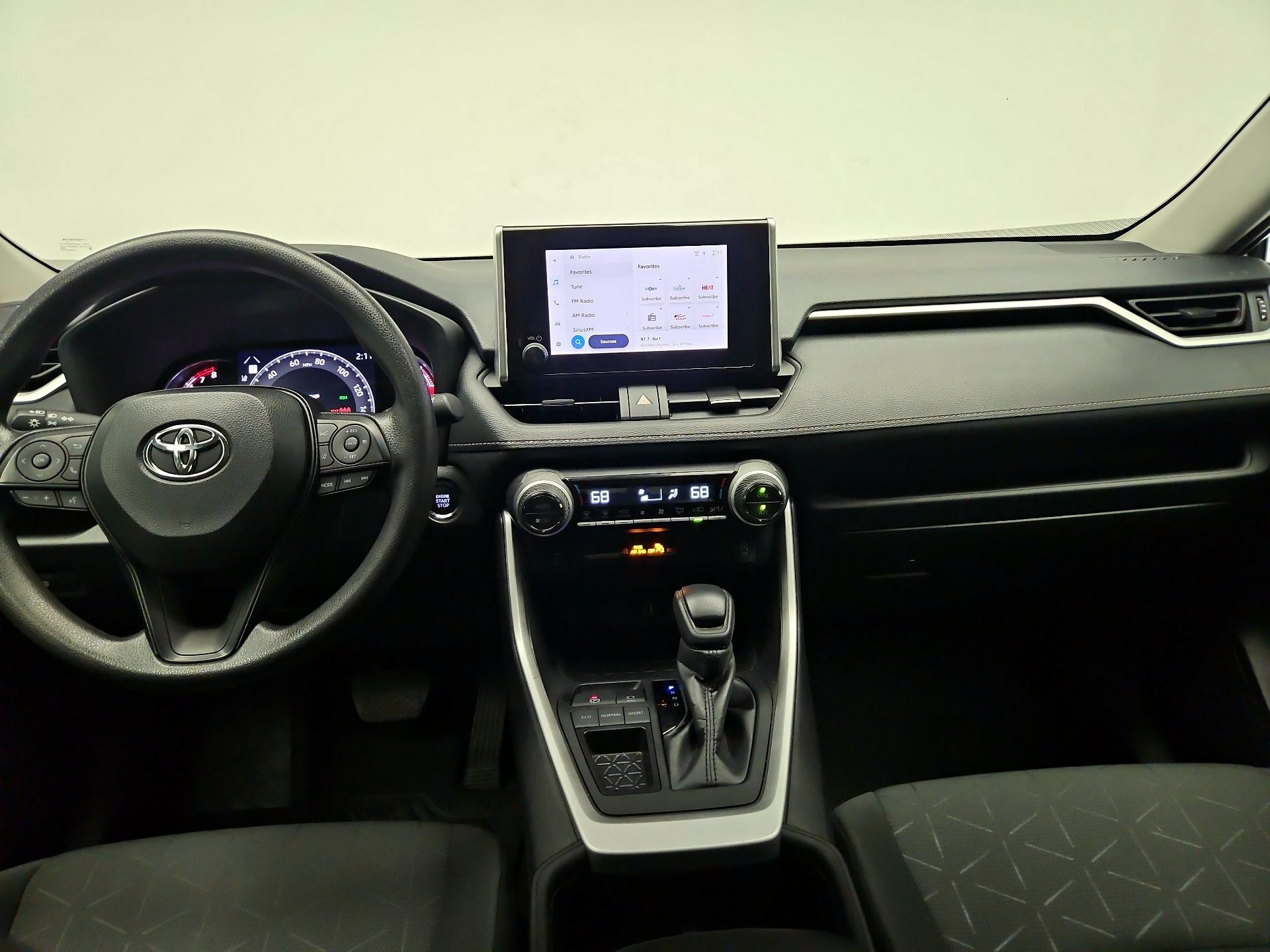 Thumbnail: 2024 Toyota RAV4 - 9