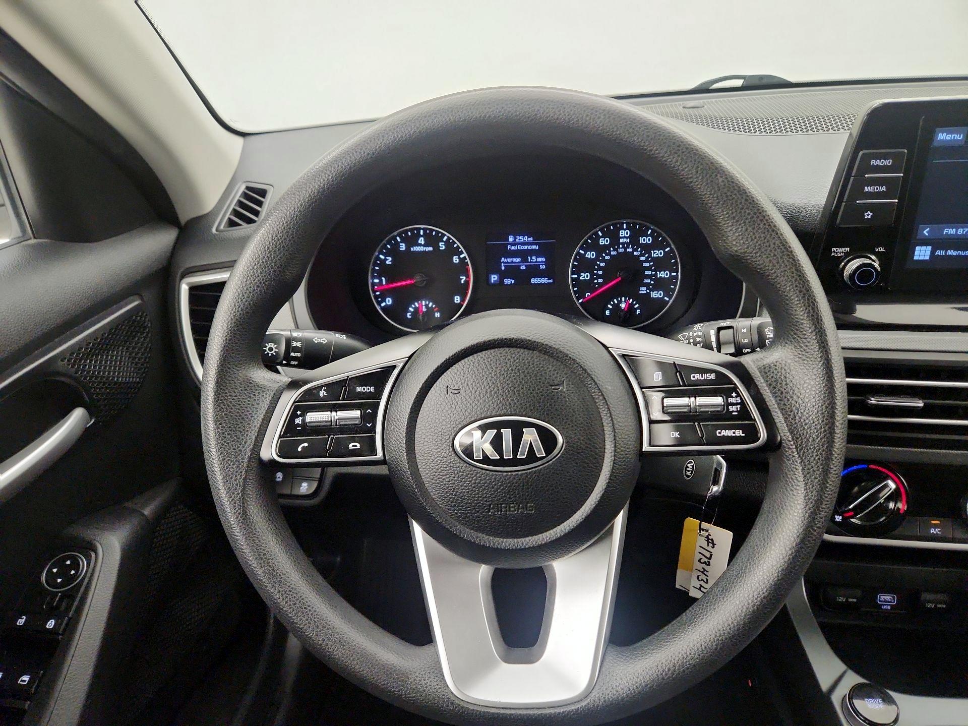 Thumbnail: 2021 Kia Seltos - 10