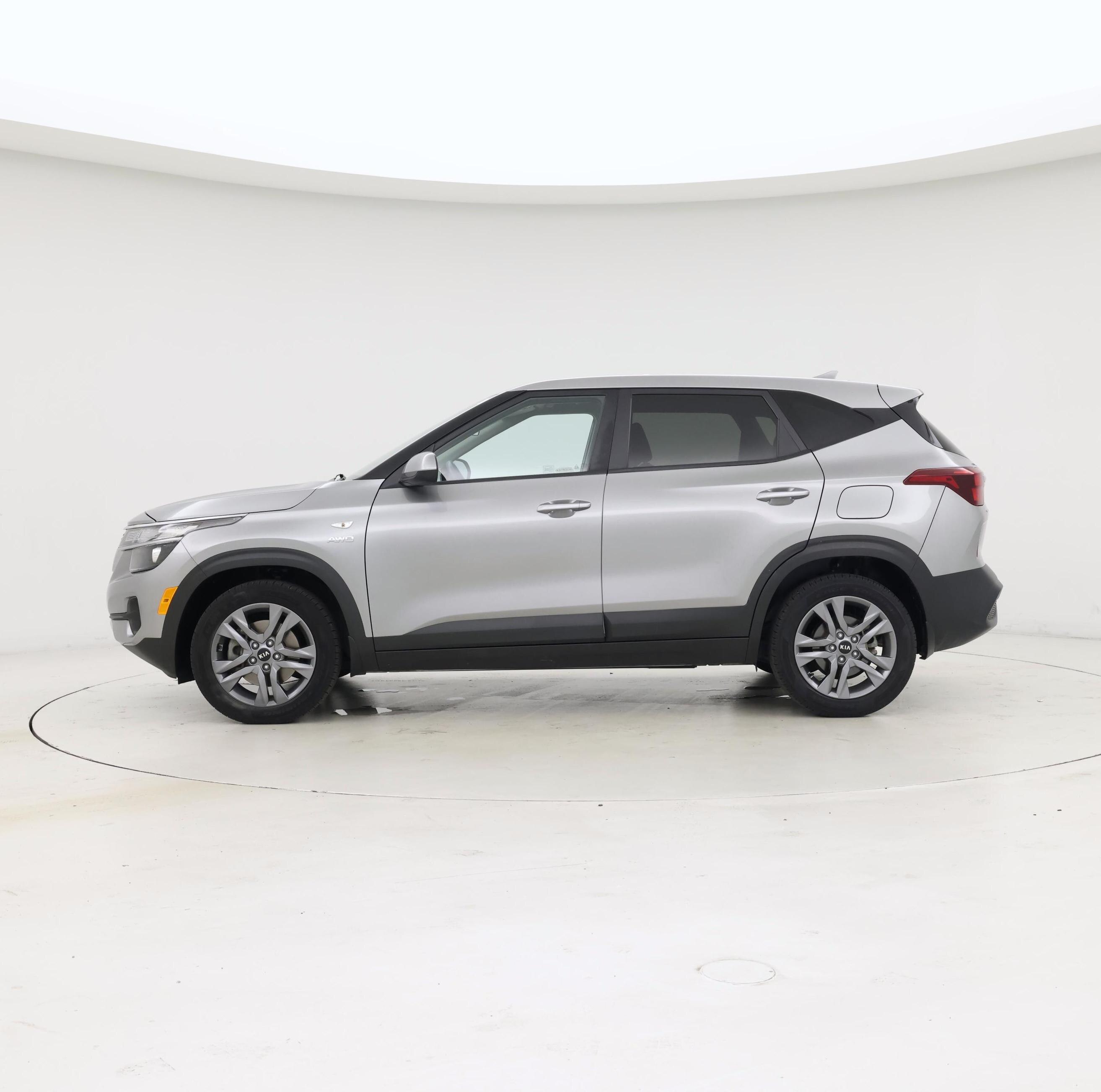 Thumbnail: 2021 Kia Seltos - 3
