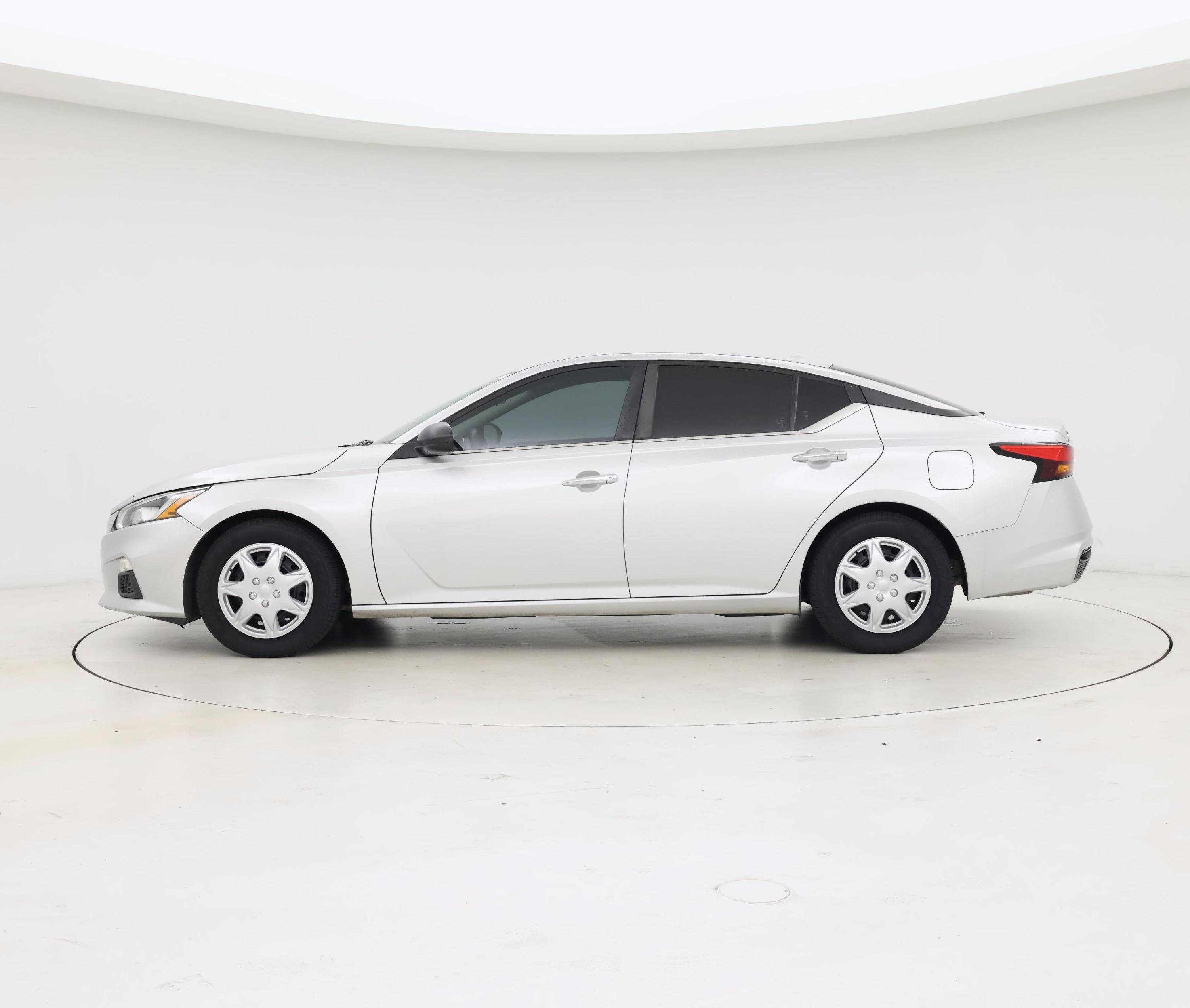 Thumbnail: 2019 Nissan Altima - 3
