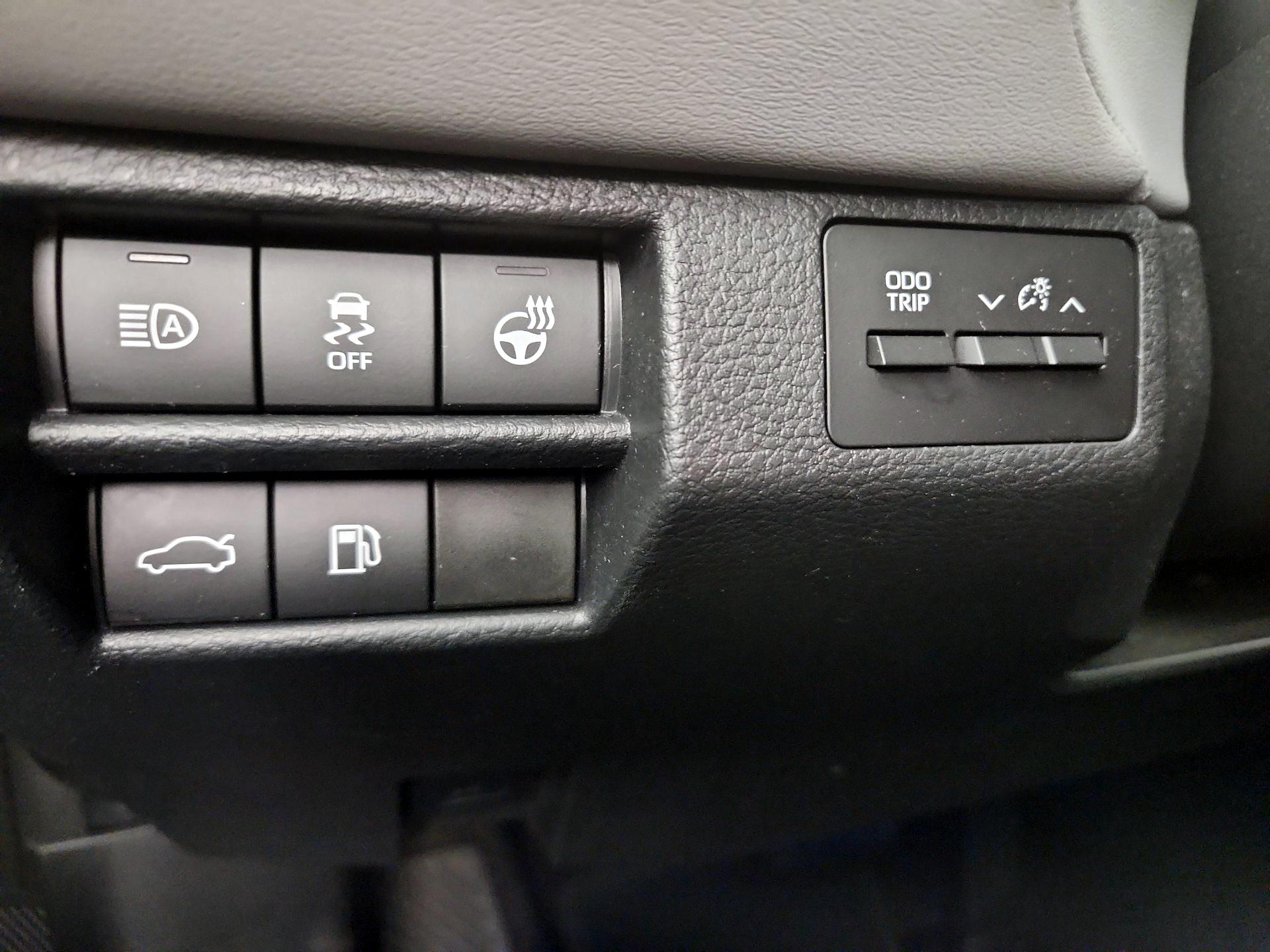 Thumbnail: 2019 Toyota Avalon - 13