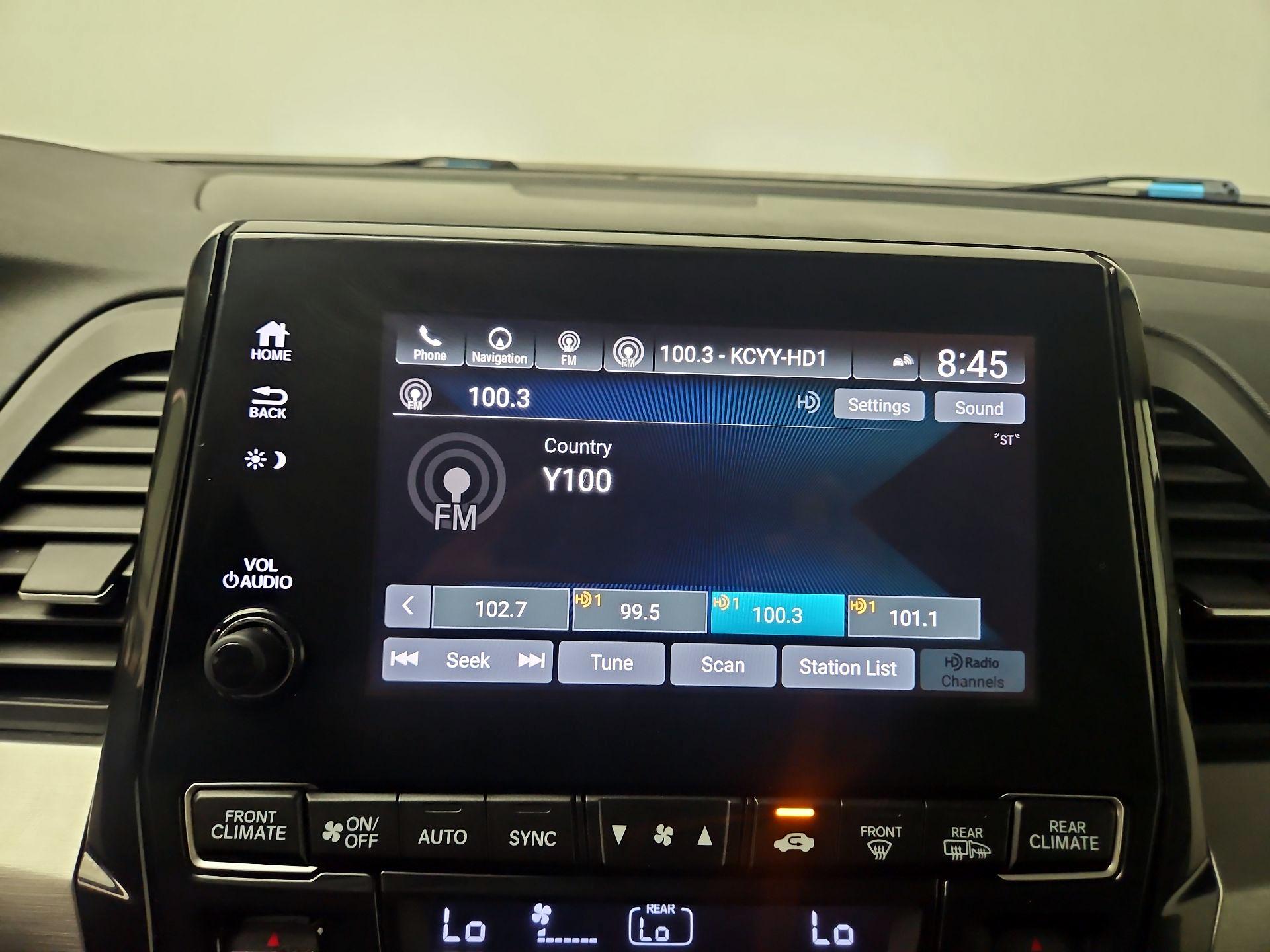 Thumbnail: 2019 Honda Odyssey - 16