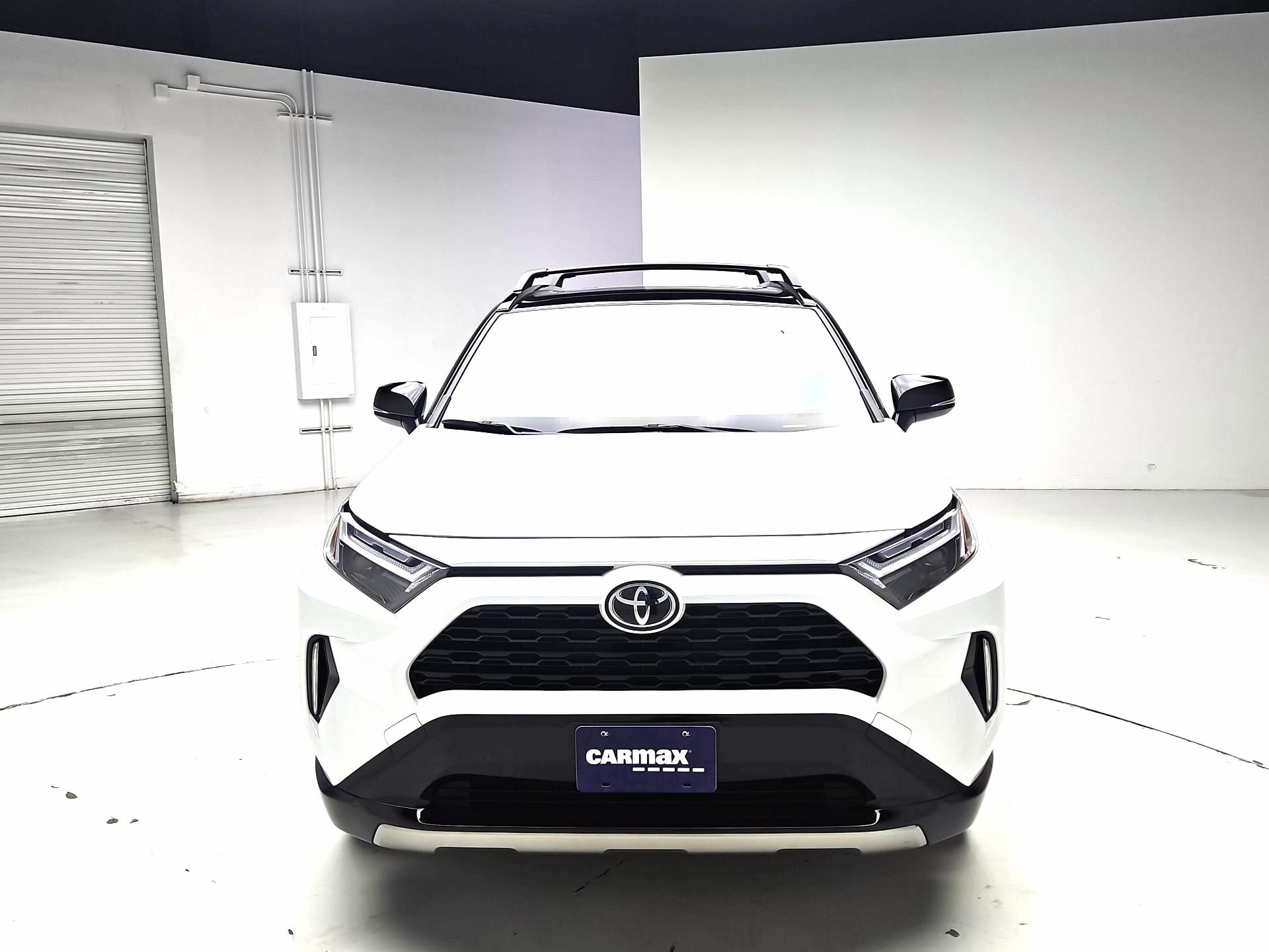 Thumbnail: 2025 Toyota RAV4 - 2