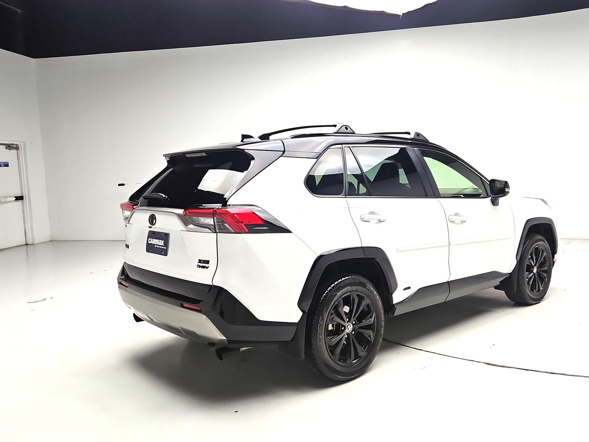 Thumbnail: 2025 Toyota RAV4 - 5