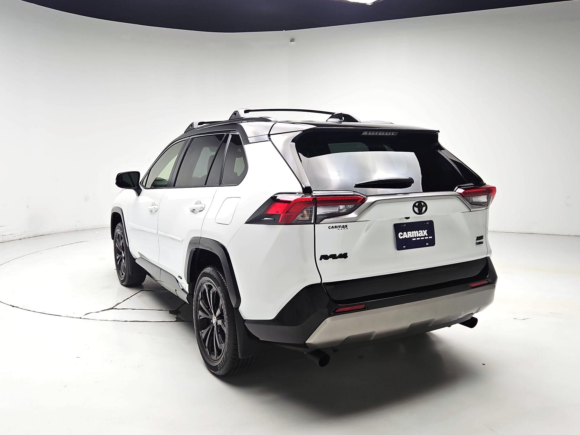 Thumbnail: 2025 Toyota RAV4 - 7