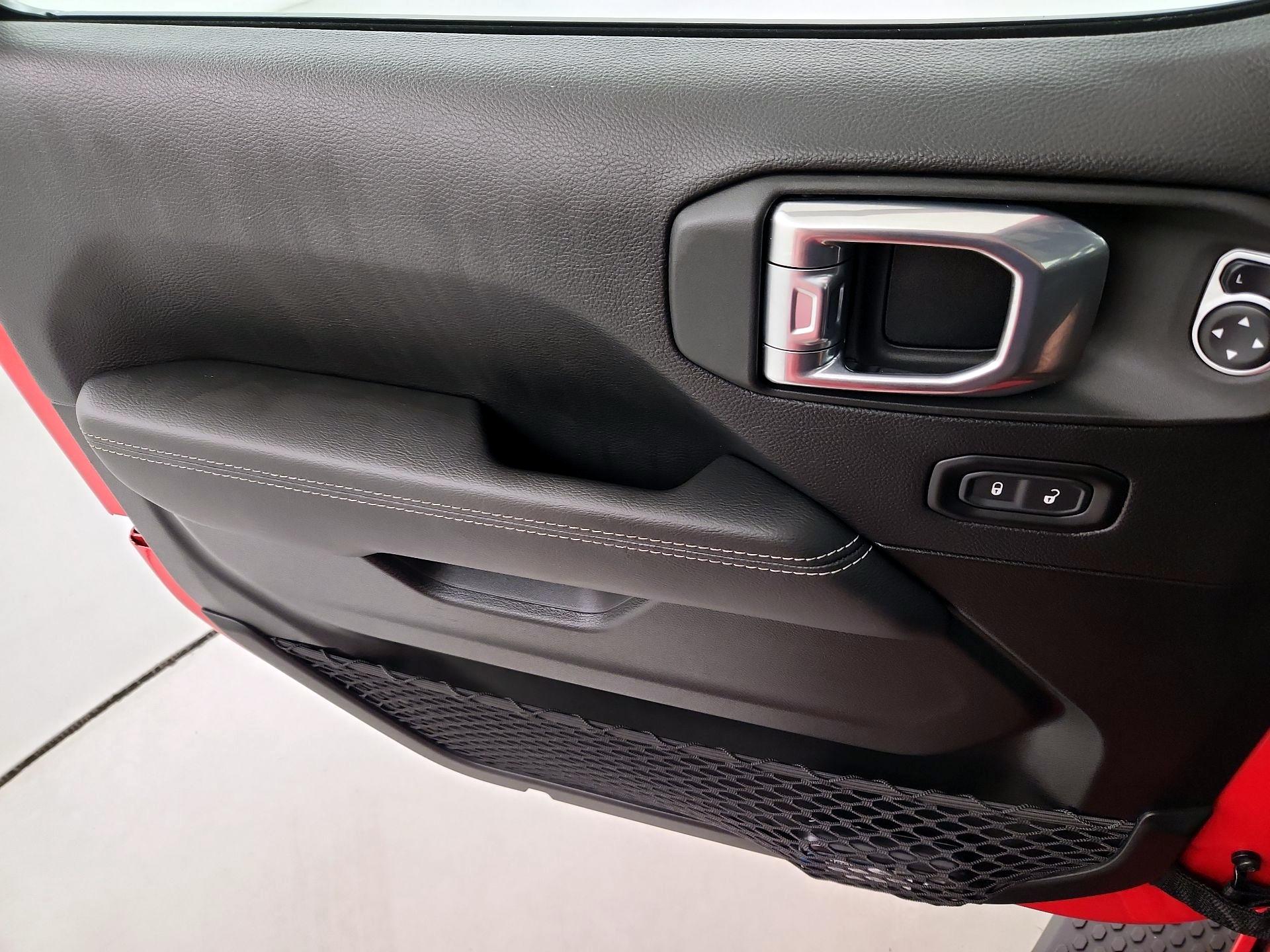 Thumbnail: 2021 Jeep Wrangler - 12