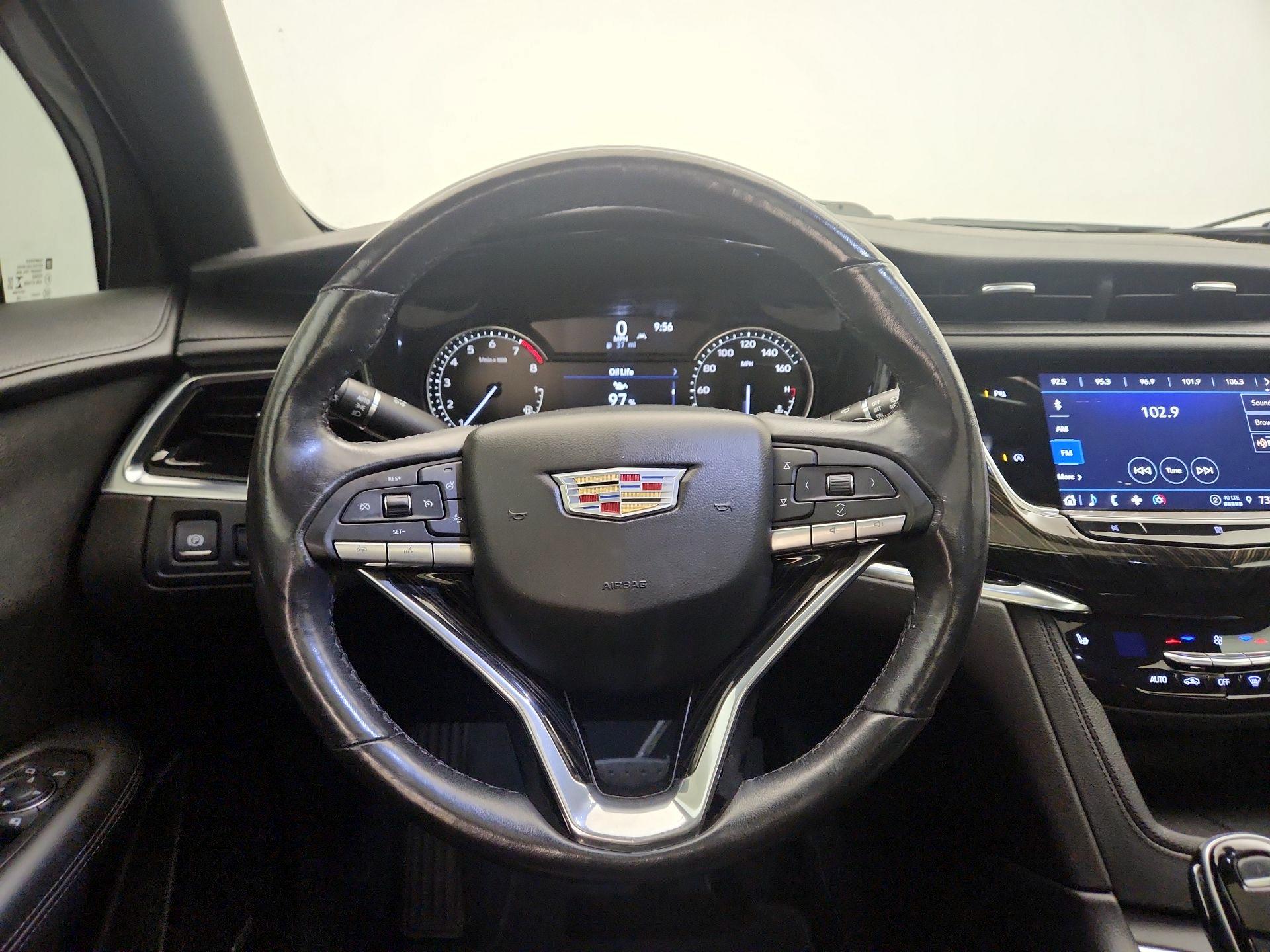 Thumbnail: 2021 Cadillac XT6 - 10