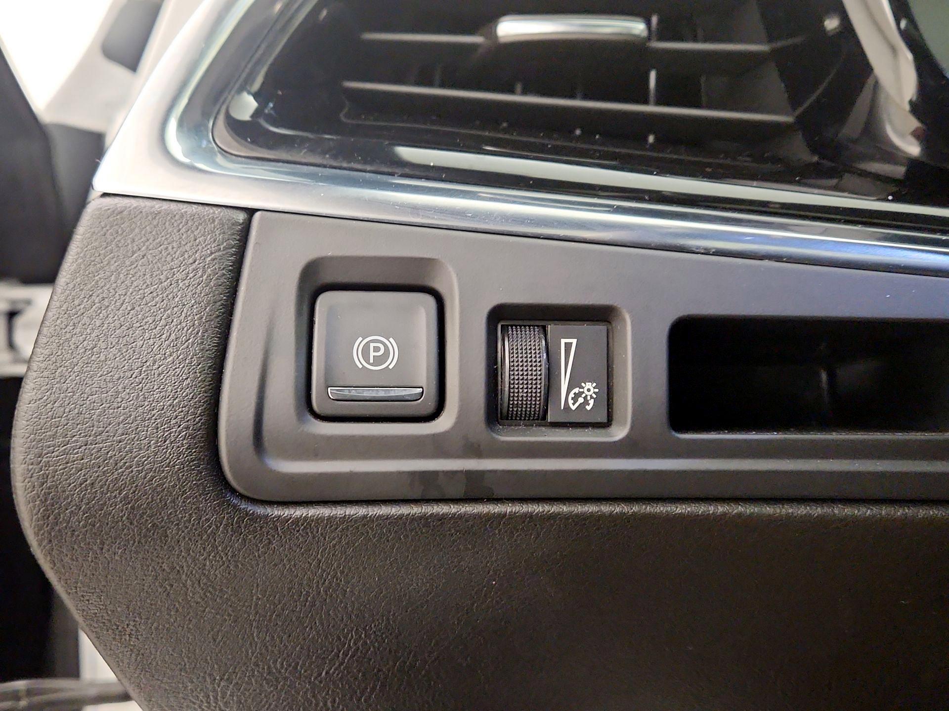 Thumbnail: 2021 Cadillac XT6 - 13
