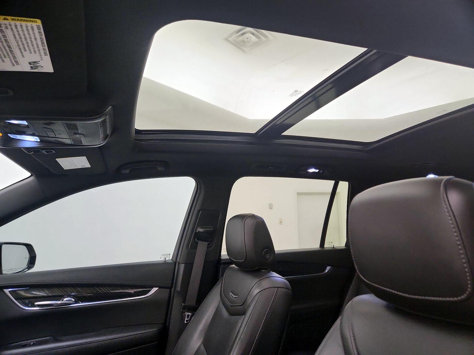 Thumbnail: 2021 Cadillac XT6 - 20