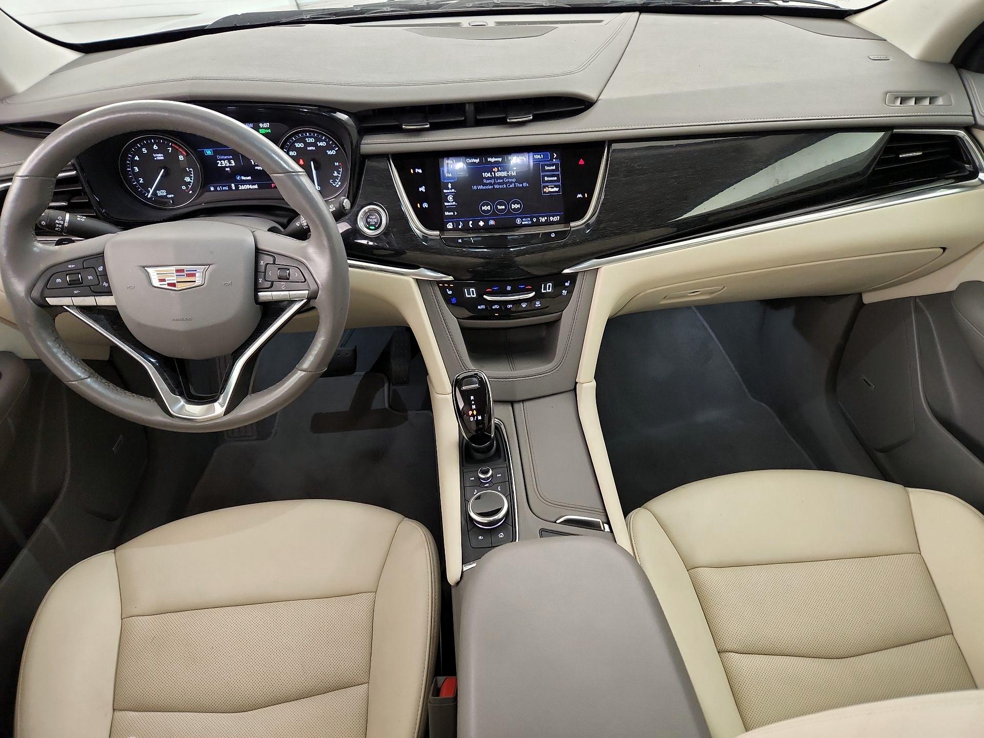 Thumbnail: 2022 Cadillac XT6 - 9