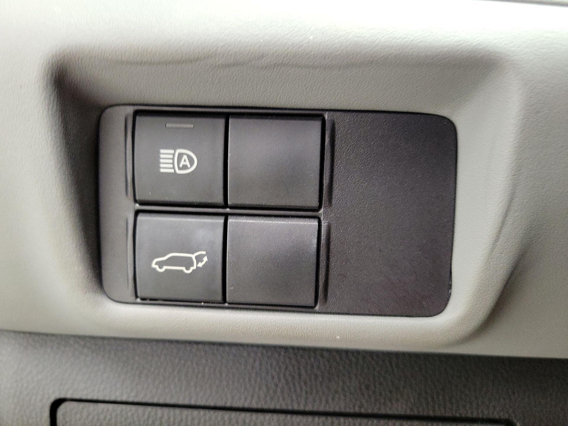 Thumbnail: 2022 Toyota Highlander - 13