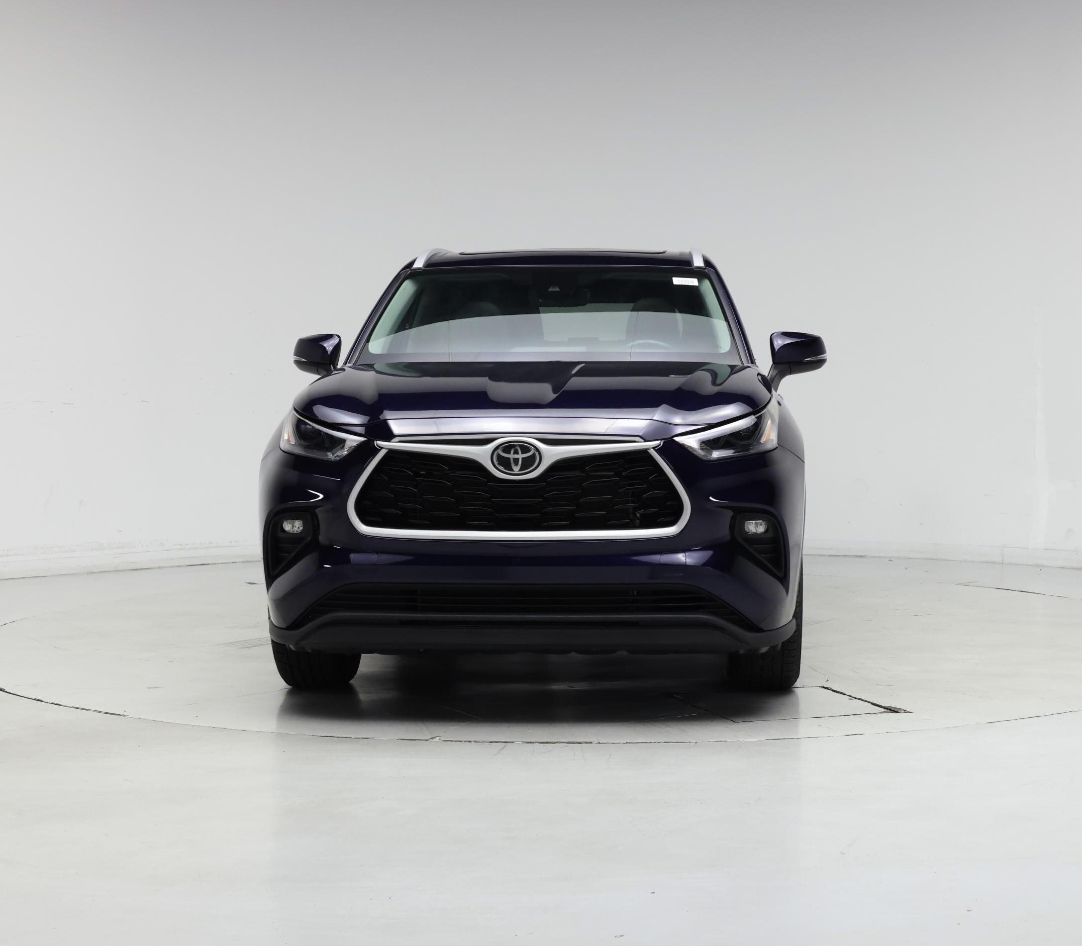 Thumbnail: 2022 Toyota Highlander - 5