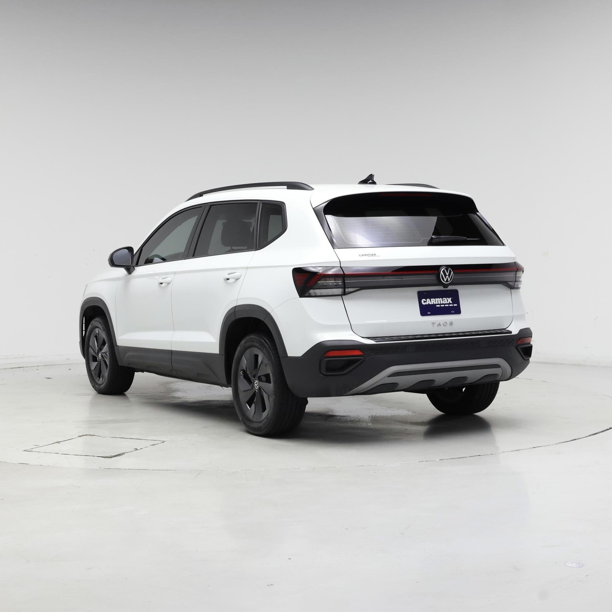 Thumbnail: 2025 Volkswagen Taos - 2