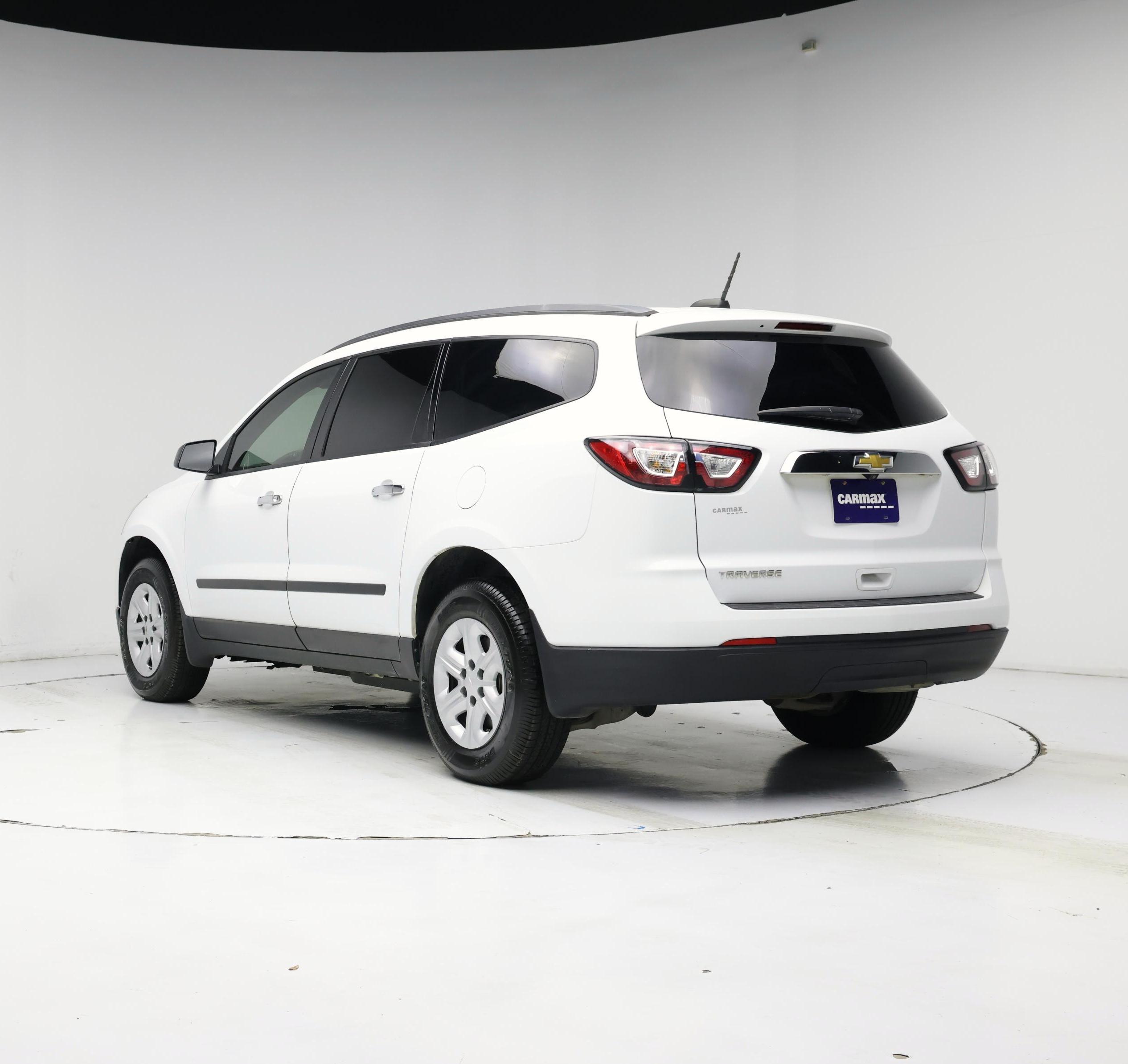Thumbnail: 2017 Chevrolet Traverse - 2