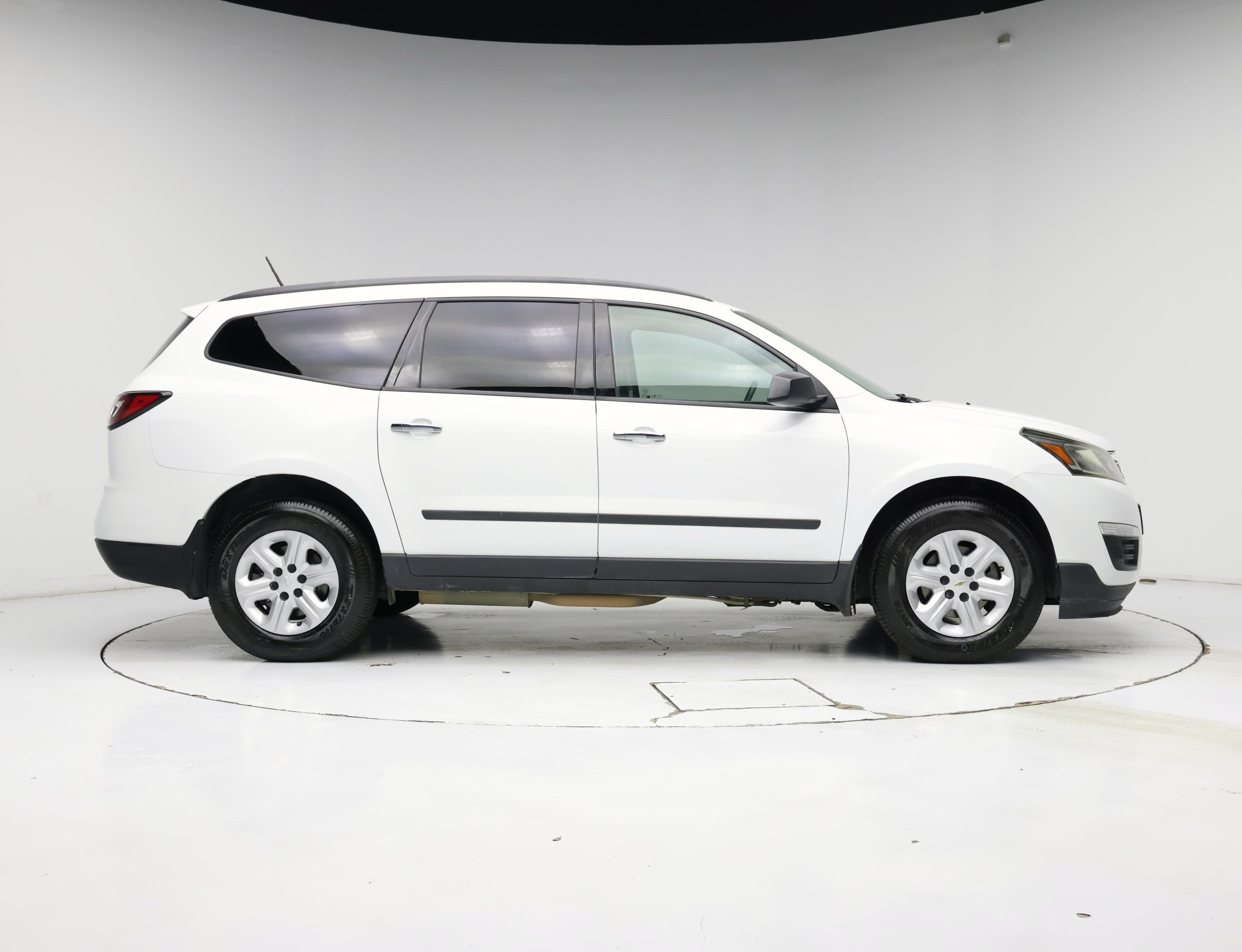 Thumbnail: 2017 Chevrolet Traverse - 7